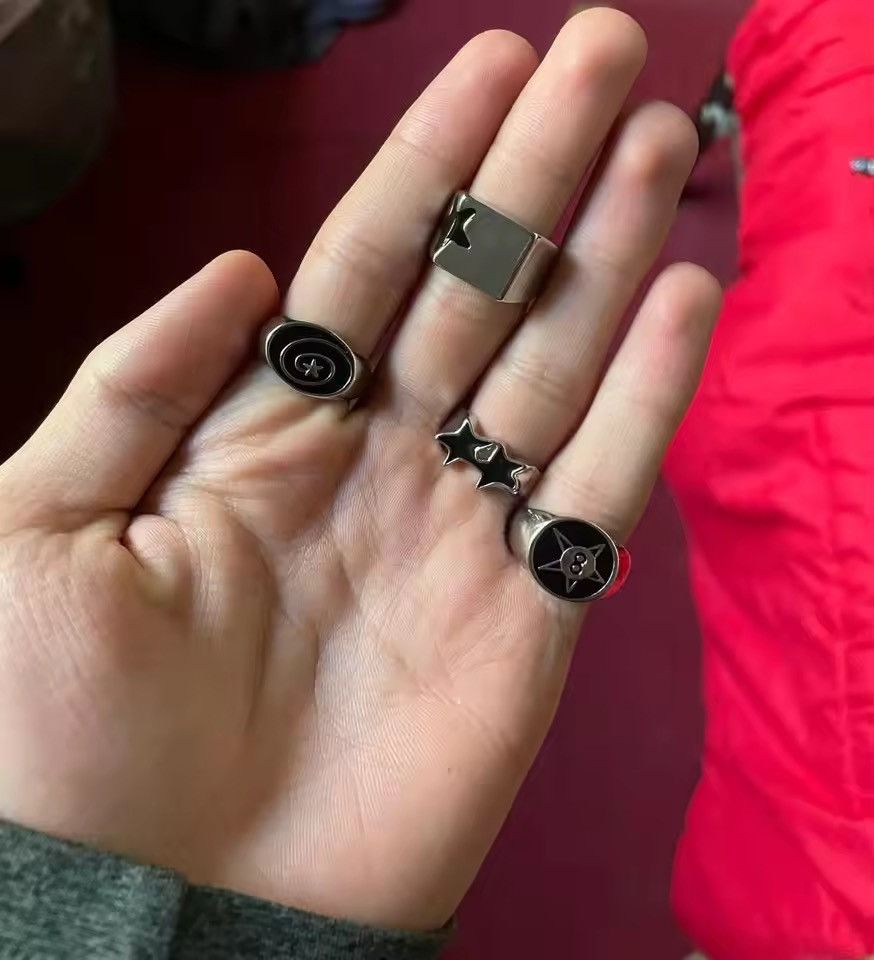 Japanese Brand Akimoto x Yuko 4Pcs/Set Black Five-Pointed Star Open Ring Size ONE SIZE - 7 Thumbnail