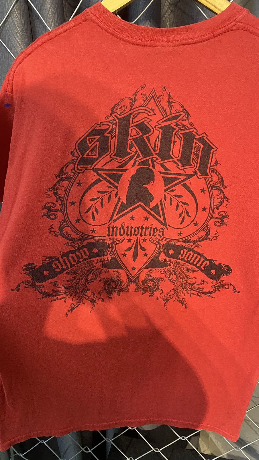 World Industries VINTAGE SKILL INDUSTRIES SKATE GIRL RED SMALL Size US S / EU 44-46 / 1 - 3 Thumbnail