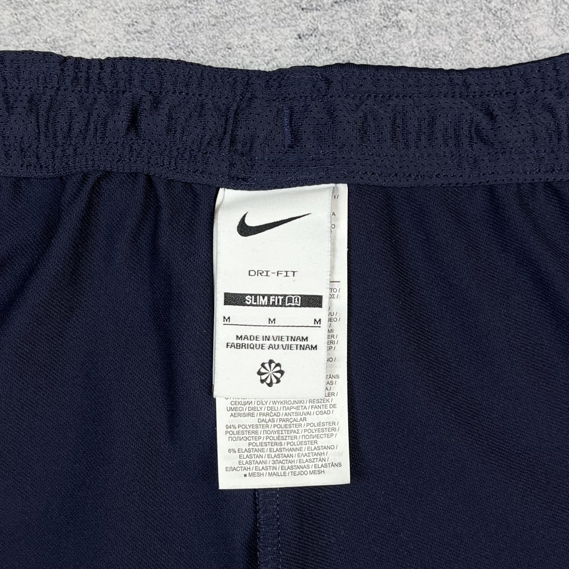 Nike Nike PSG Paris Saint Germain Track Pants 2023/2024 Size US 32 / EU 48 - 13 Thumbnail