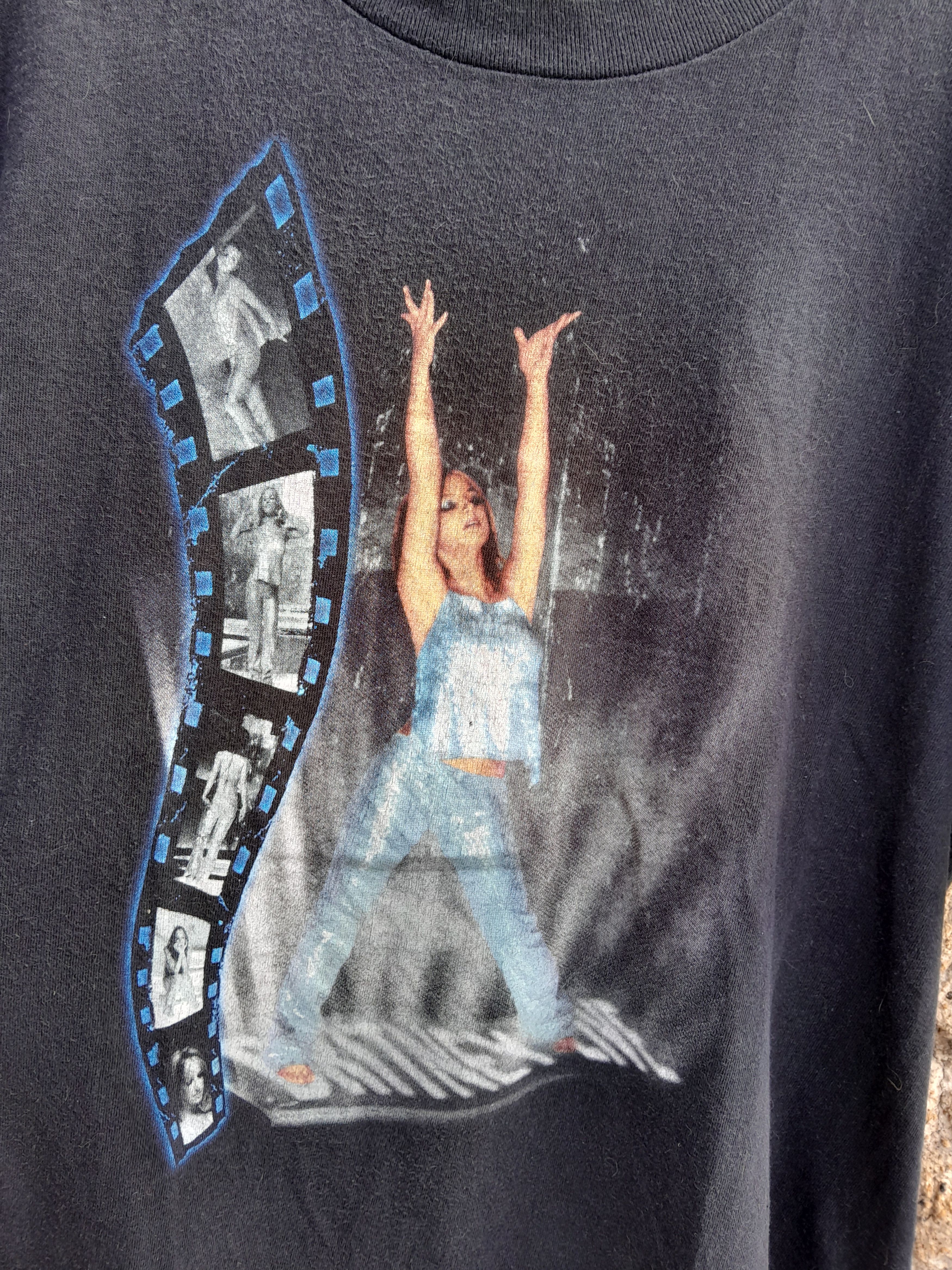 Other Vintage Britney Spears Live 2000 T Shirt Size US M / EU 48-50 / 2 - 2 Thumbnail