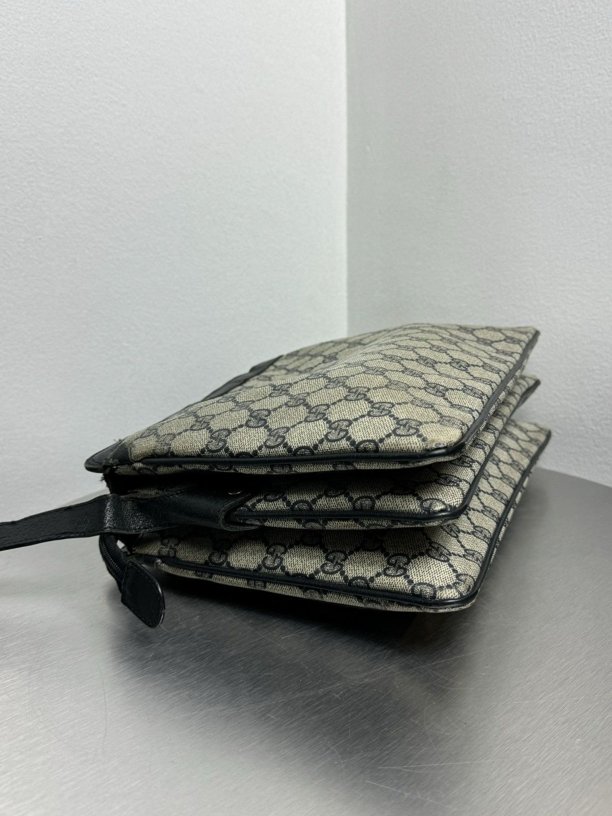 Gucci × Vintage Vintage Gucci Sherry Line Monogram Navy Shoulder Bag Size ONE SIZE - 7 Thumbnail
