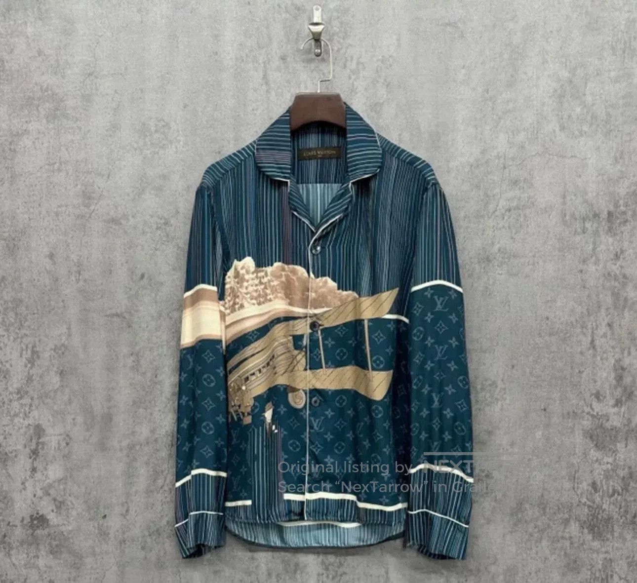 Louis Vuitton Louis Vuitton Monogram Silk Shirt. Size XS / US 0-2 / IT 36-38 - 1 Thumbnail