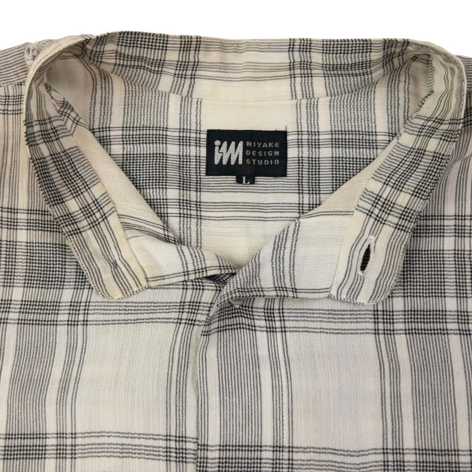 Issey Miyake Vintage Issey Miyake Checkered Long Sleeve Shirt Size L Size US L / EU 52-54 / 3 - 4 Thumbnail
