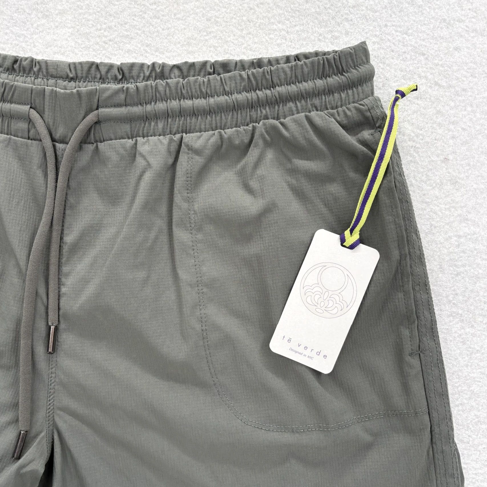 Vintage Te Verde Athletic Shorts Womens XL Green 6" Ripstop Nylon Stretch Running Trail Size 40" / US 18 - 2 Thumbnail