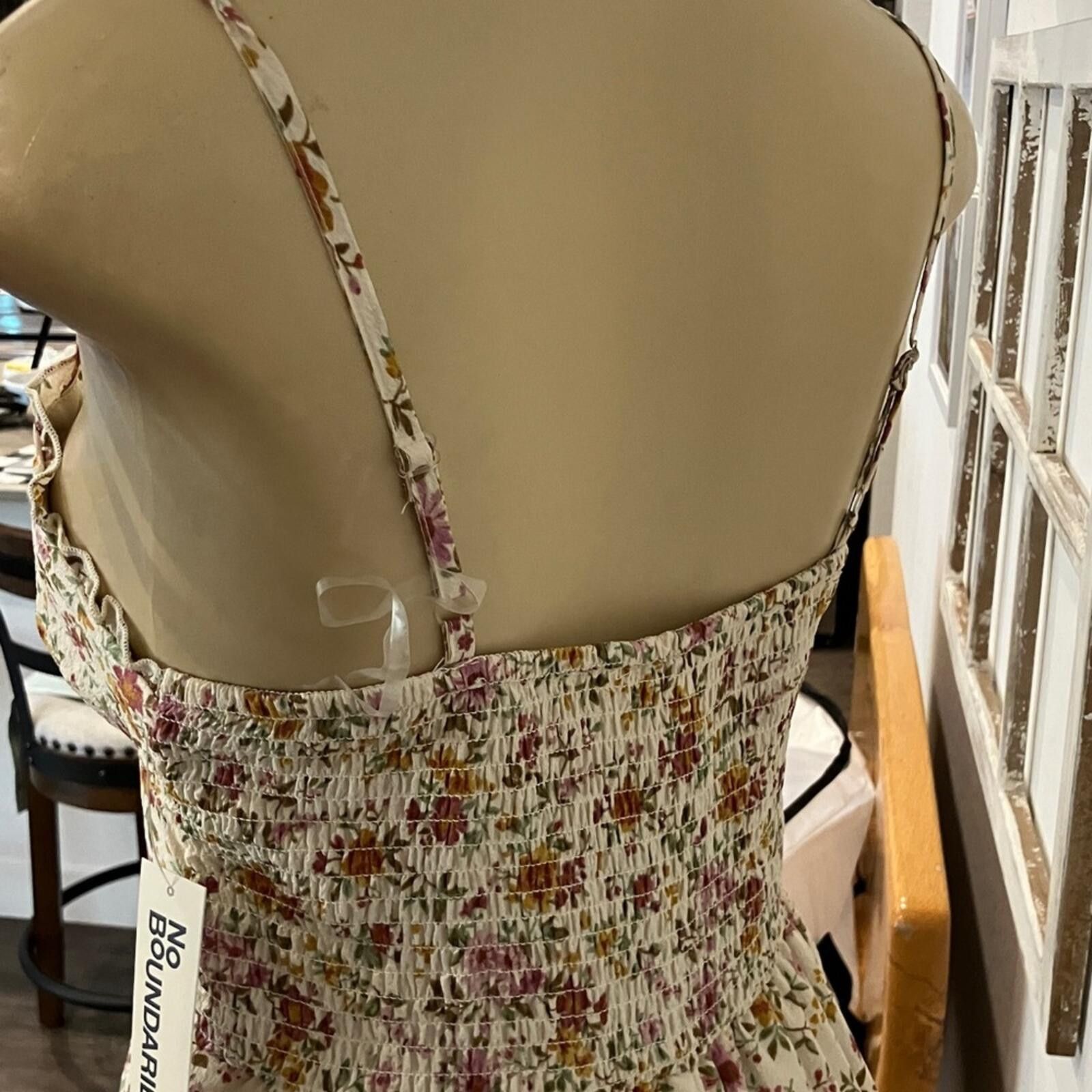 Other NWT No Boundaries Cream Floral Spaghetti-Strap Mini Dress Size S / US 4 / IT 40 - 3 Thumbnail