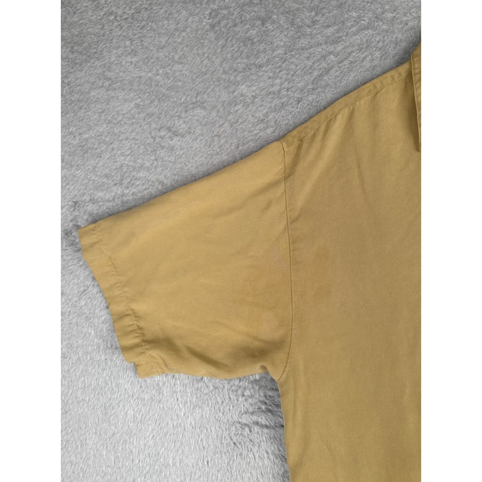 Tommy Bahama Tommy Bahama Shirt Men Large Yellow Khaki Solid Button-Up Silk Hawaiian Beach Size US L / EU 52-54 / 3 - 3 Thumbnail