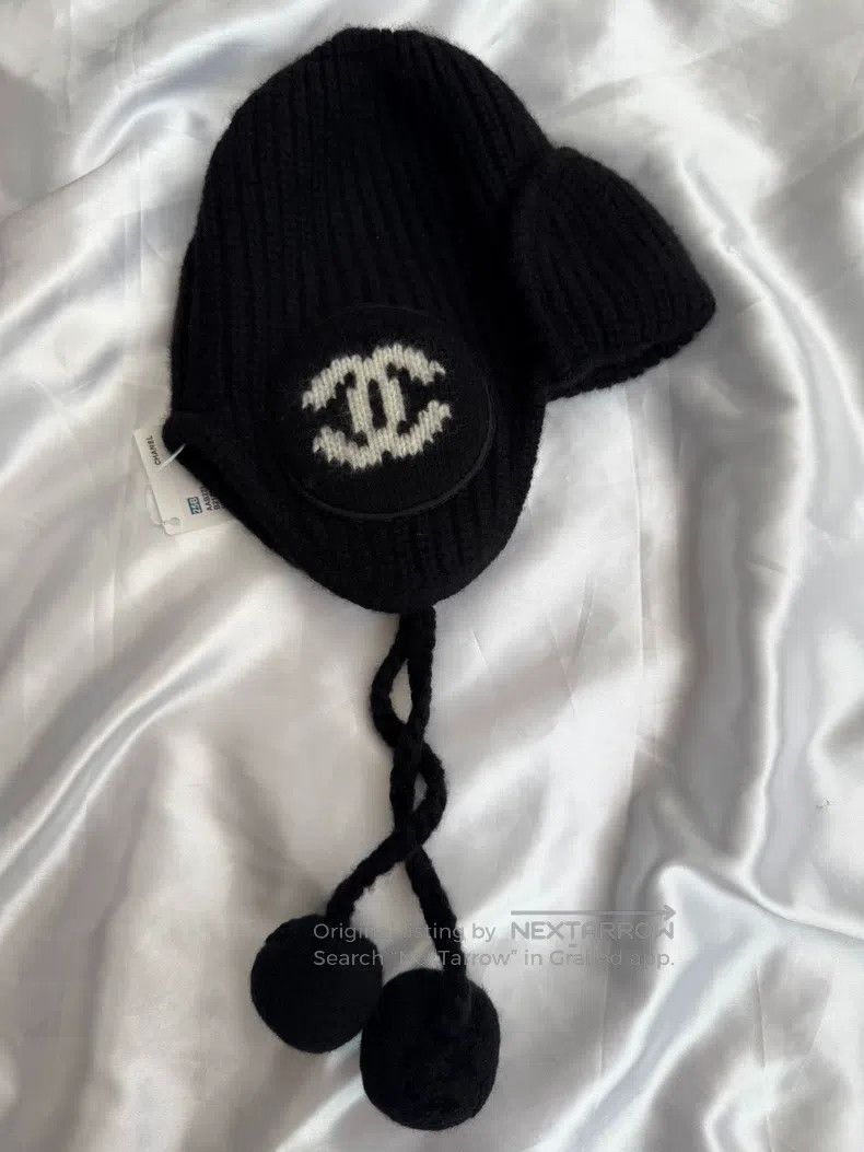 Chanel Chanel Black knitted thunder hat earmuffs Size ONE SIZE - 2 Thumbnail