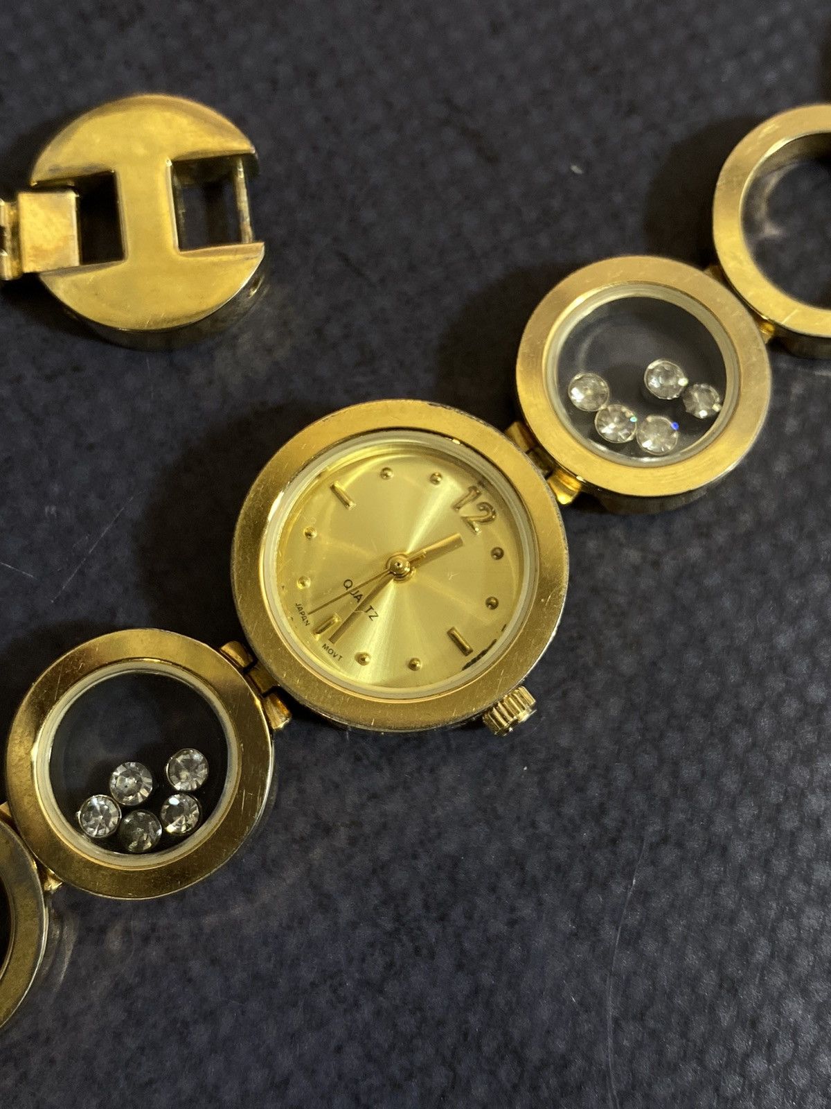 Jewelry Avon Crystal Accent Bracelet Watch Japanese Brand Size ONE SIZE - 7 Thumbnail