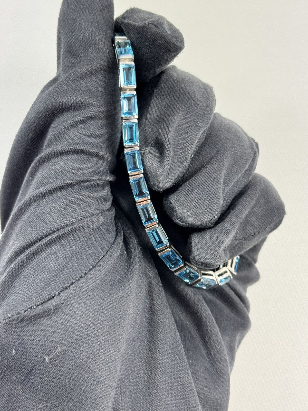 Other Kolours- 14 Karat White Gold Creo Topaz Bracelet Size ONE SIZE - 3 Thumbnail