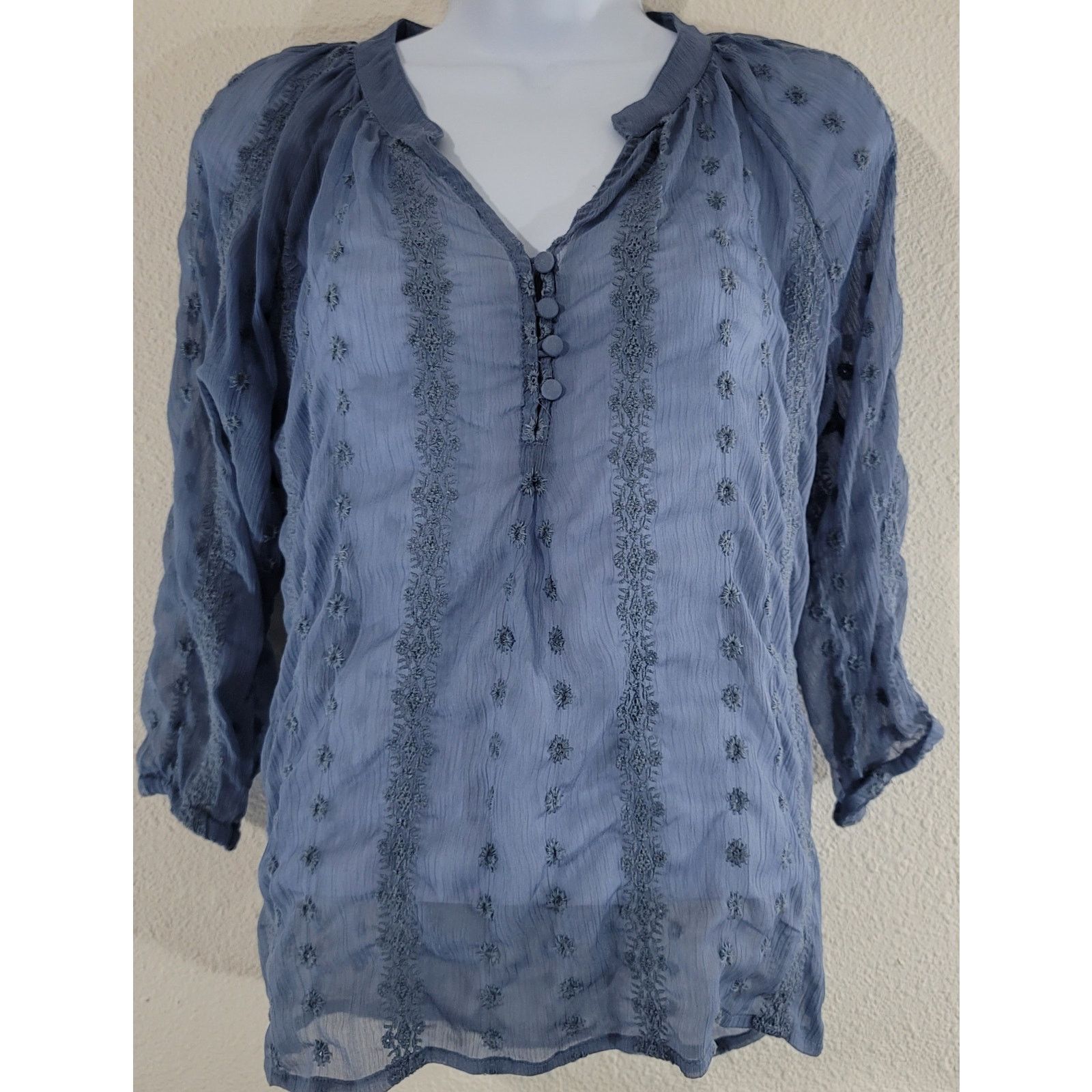 Other Olive & Oak Blue Puckered Embroidered Sheer Top XS Size XS / US 0-2 / IT 36-38 - 1 Thumbnail