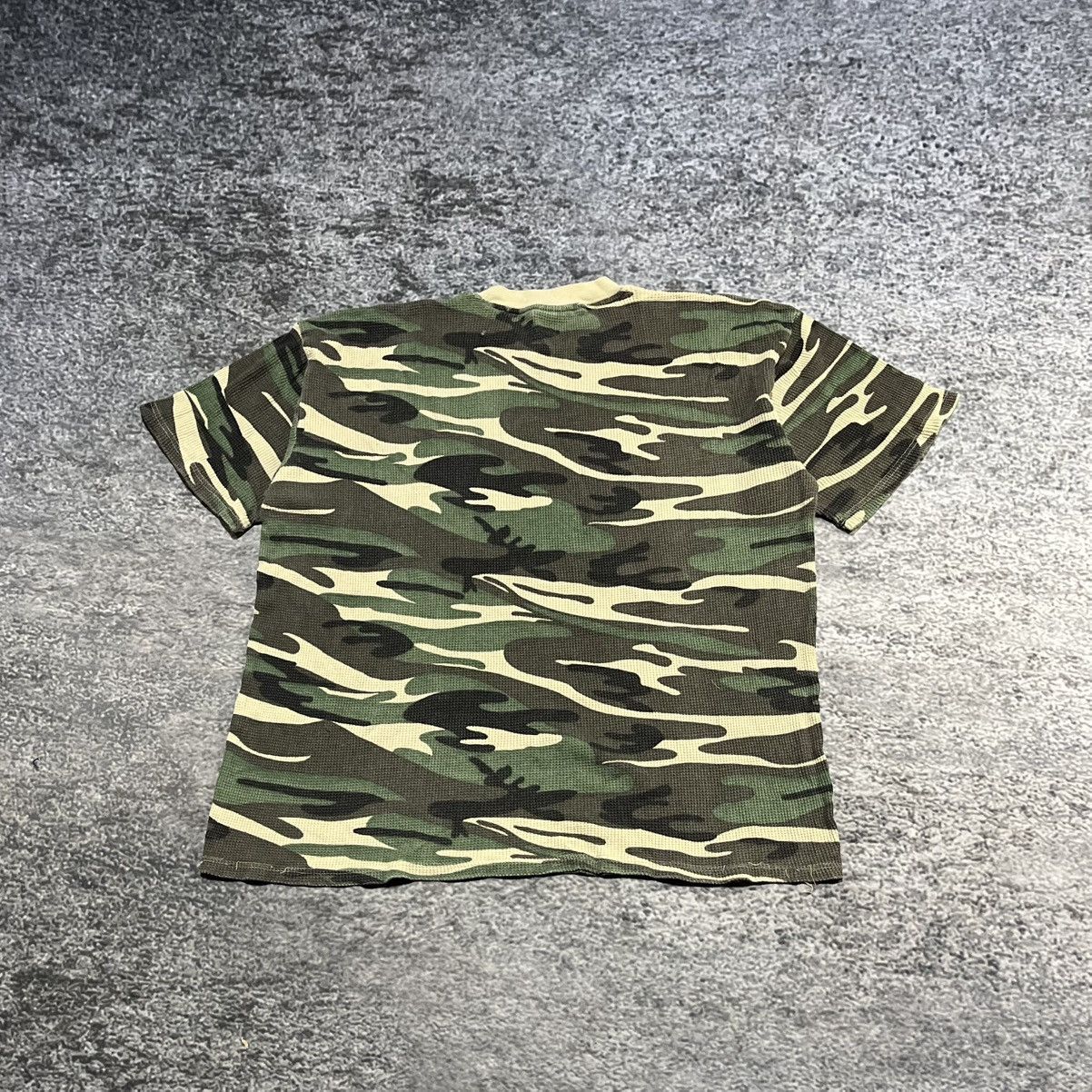 Vintage Vintage Y2K 2000s Camo Thermal Grunge Skater T Shirt XL Size US XL / EU 56 / 4 - 2 Thumbnail