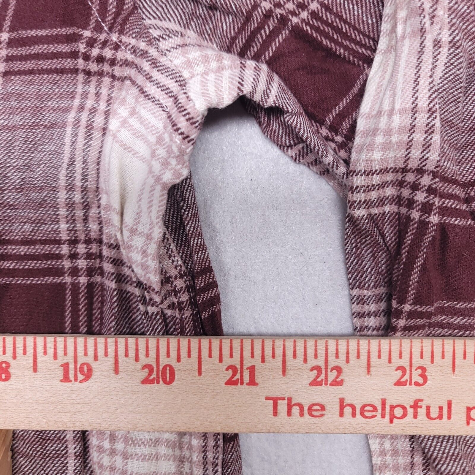 H&M H&M Tartan Flannel Button Up Shirt Mens Size L Maroon White Size US L / EU 52-54 / 3 - 8 Thumbnail