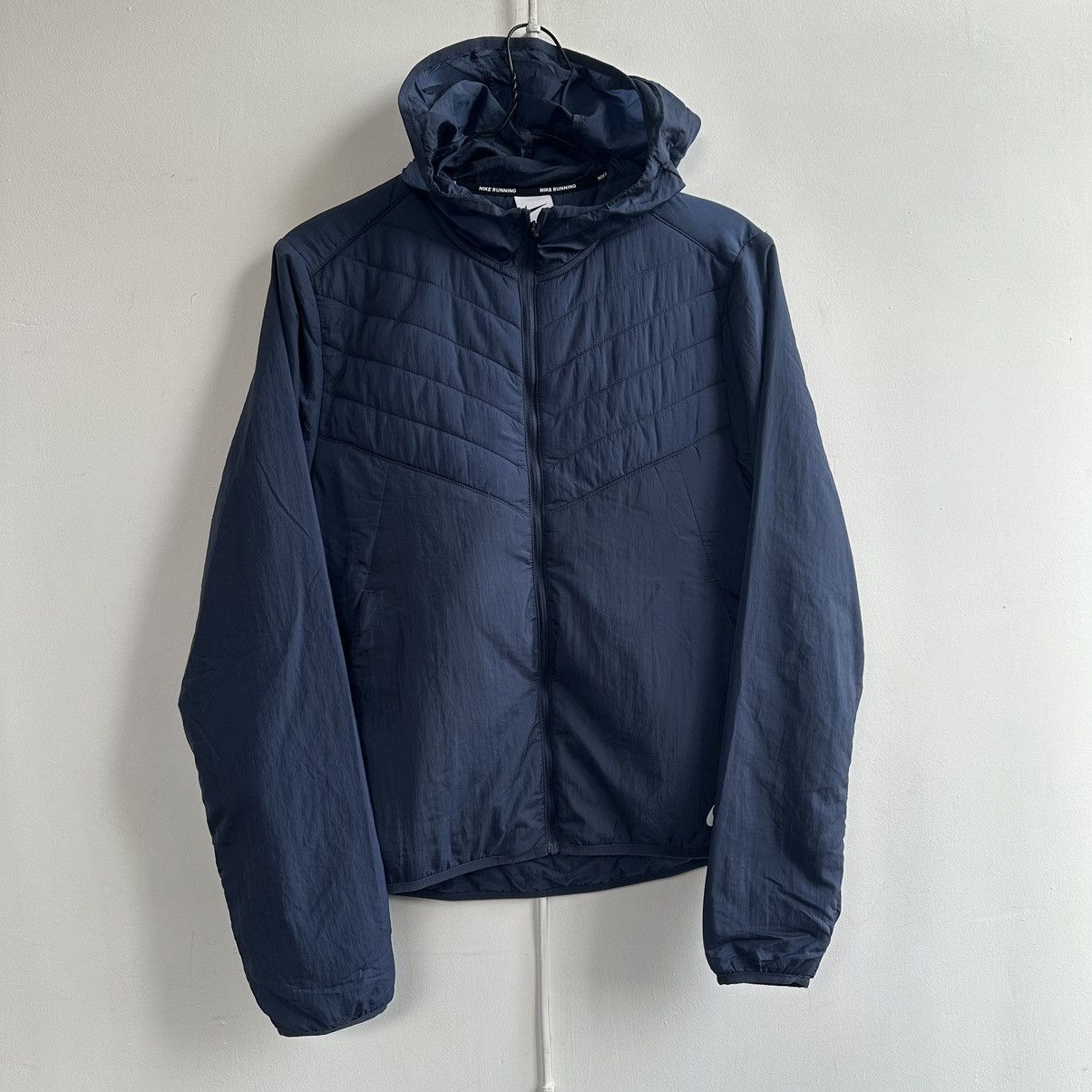 Nike $120 Nike Running AeroLayer Full Zip Jacket, Size S Size US S / EU 44-46 / 1 - 11 Thumbnail