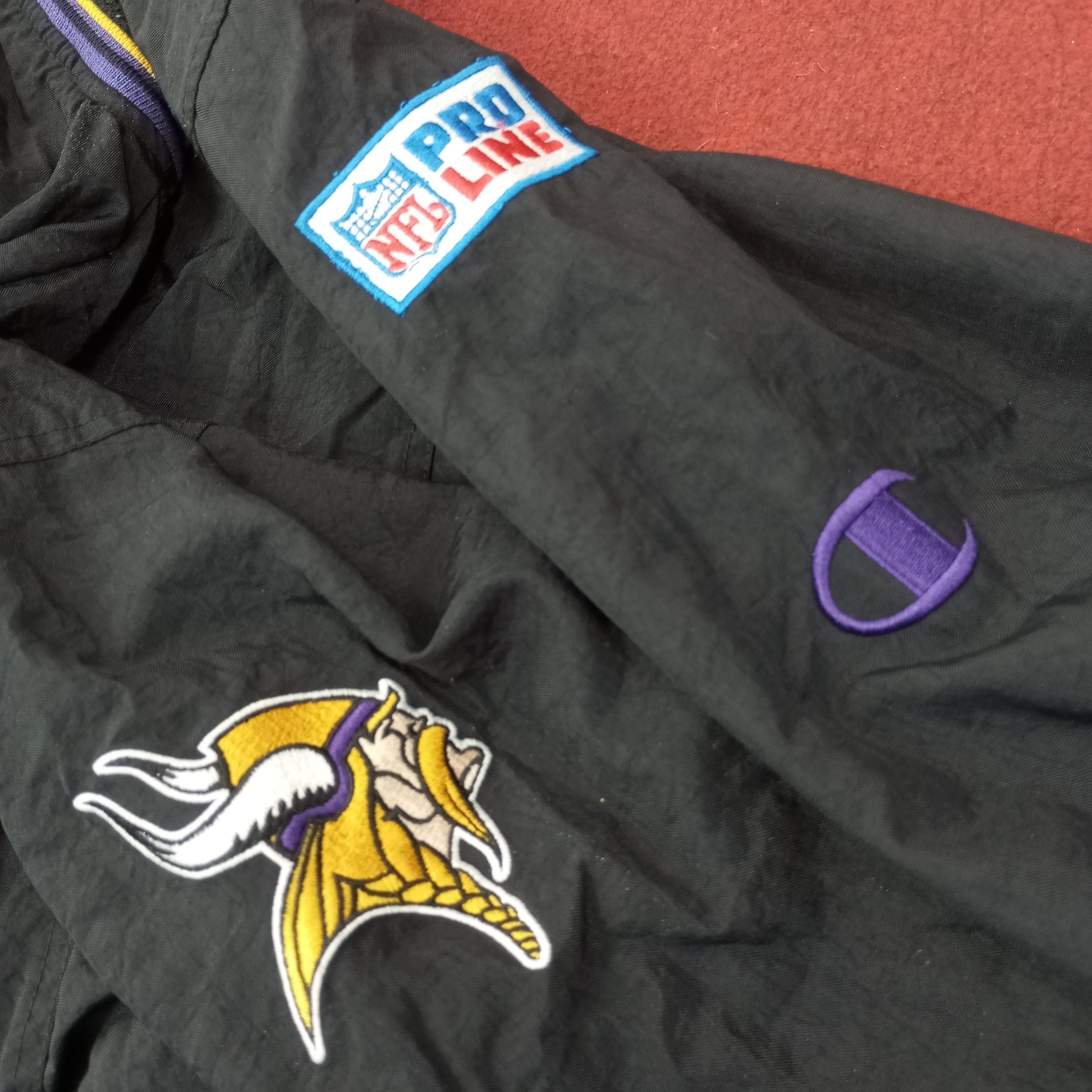 Champion Minnesota Vikings NFL Football Sports Sweatshirt c254n14 Size US XL / EU 56 / 4 - 6 Thumbnail
