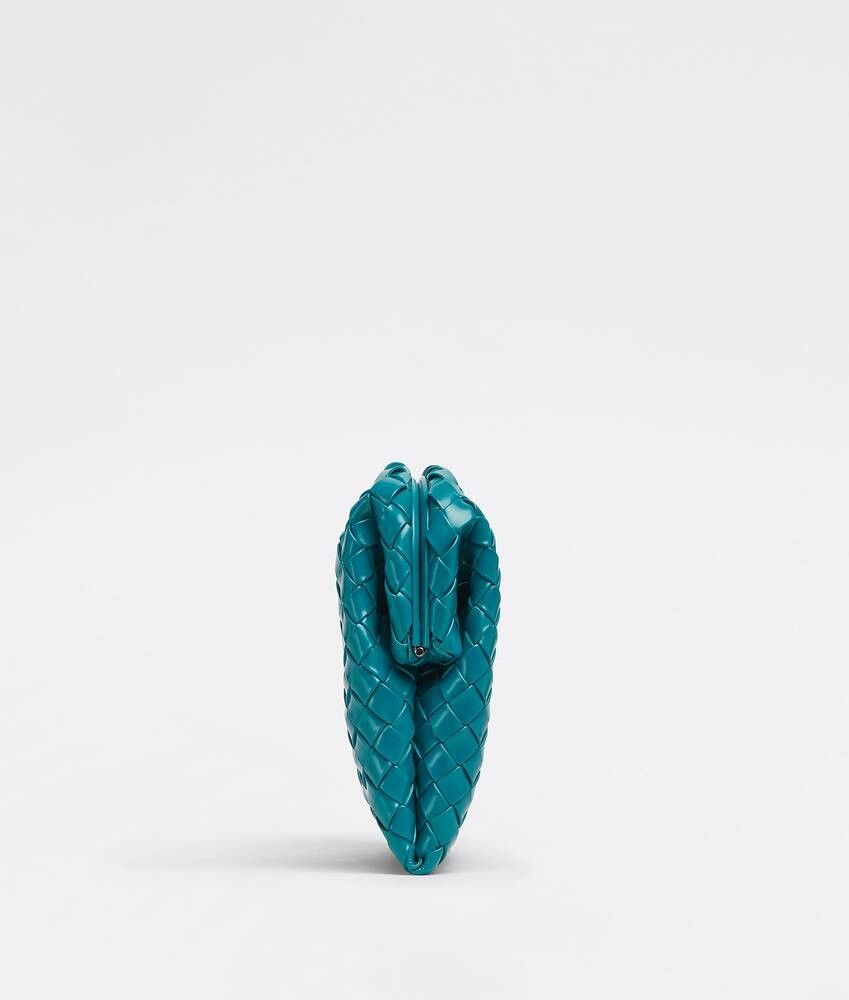 Bottega Veneta o1loc1c0325 Size: OS / 670200 Intreccio Clutch in Blue Size ONE SIZE - 2 Thumbnail