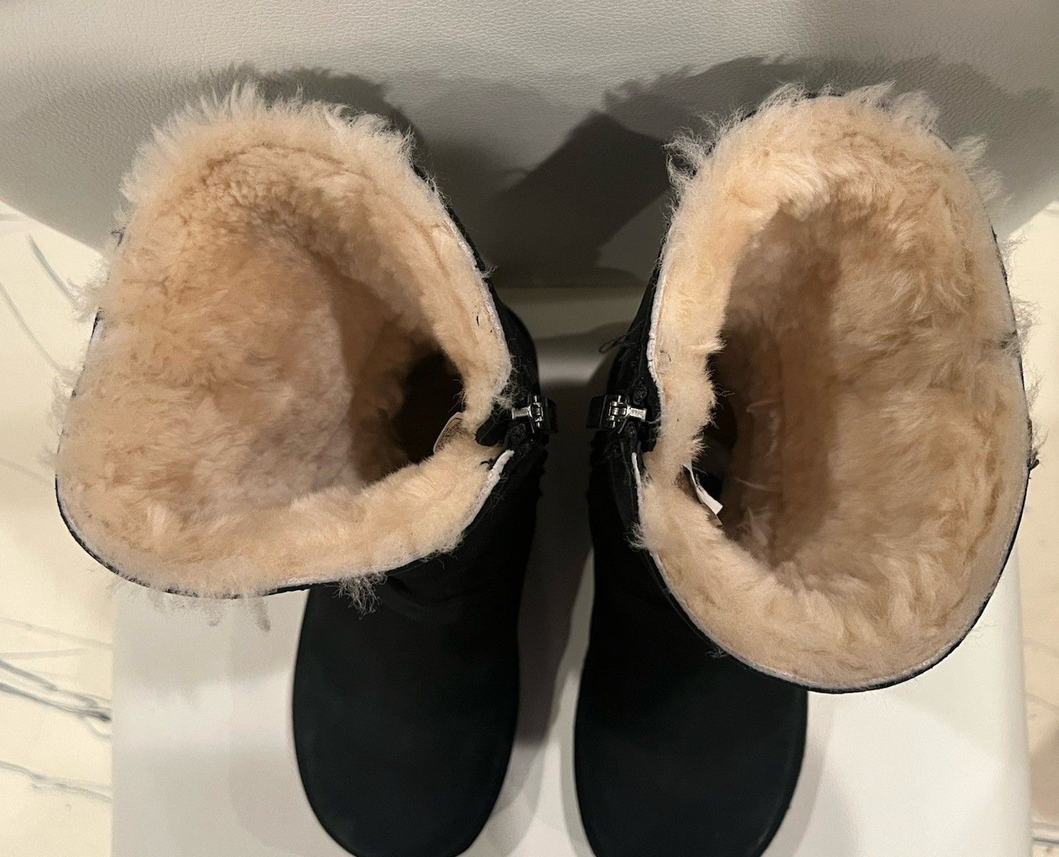 Ugg UGG Kengsington Leather Sheepskin Buckles Moto Boots Size US 6 / IT 36 - 14 Thumbnail
