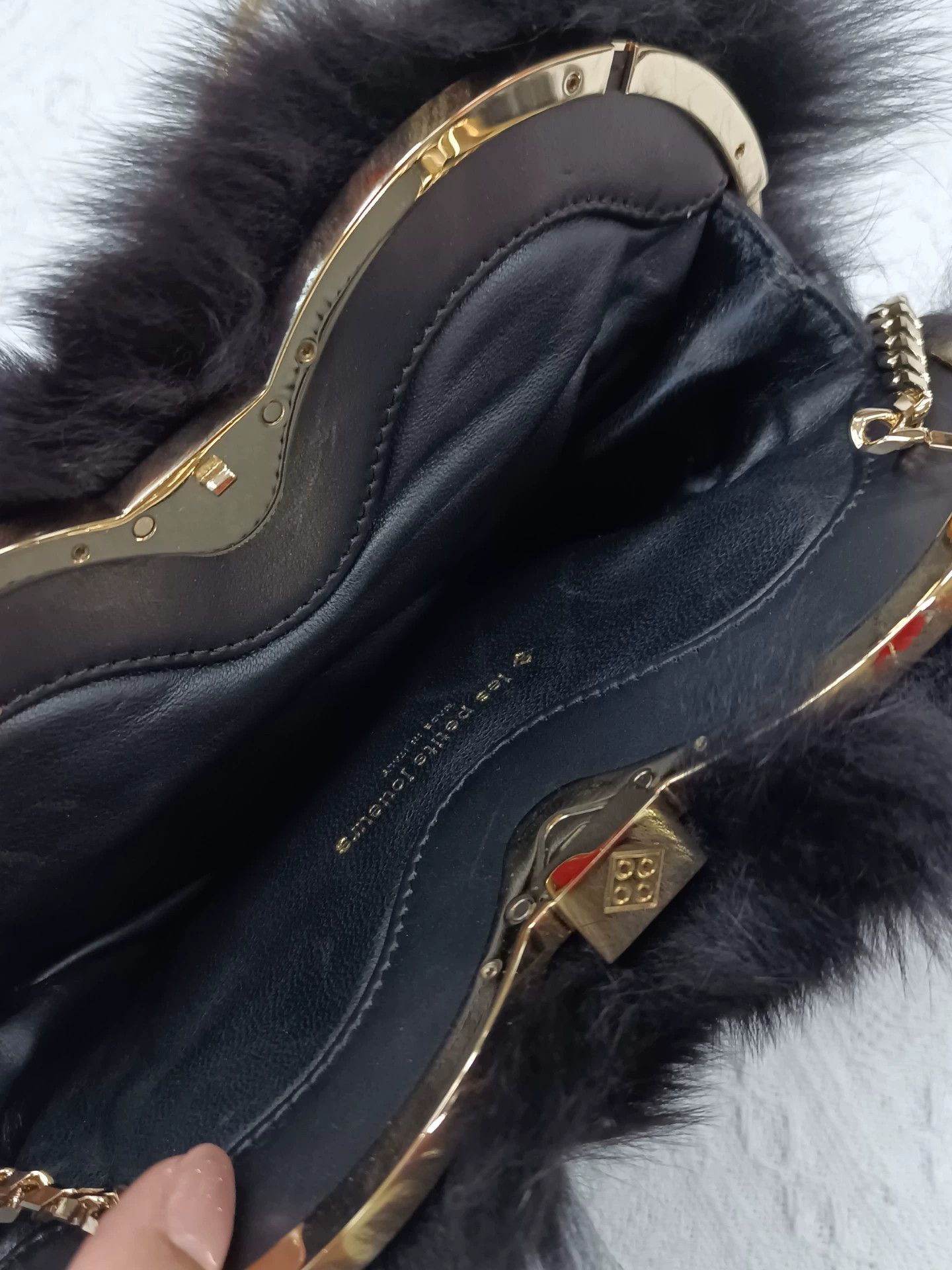 Other Les Petits Joueurs Black Heart Faux Fur Chain Bag Size ONE SIZE - 4 Thumbnail