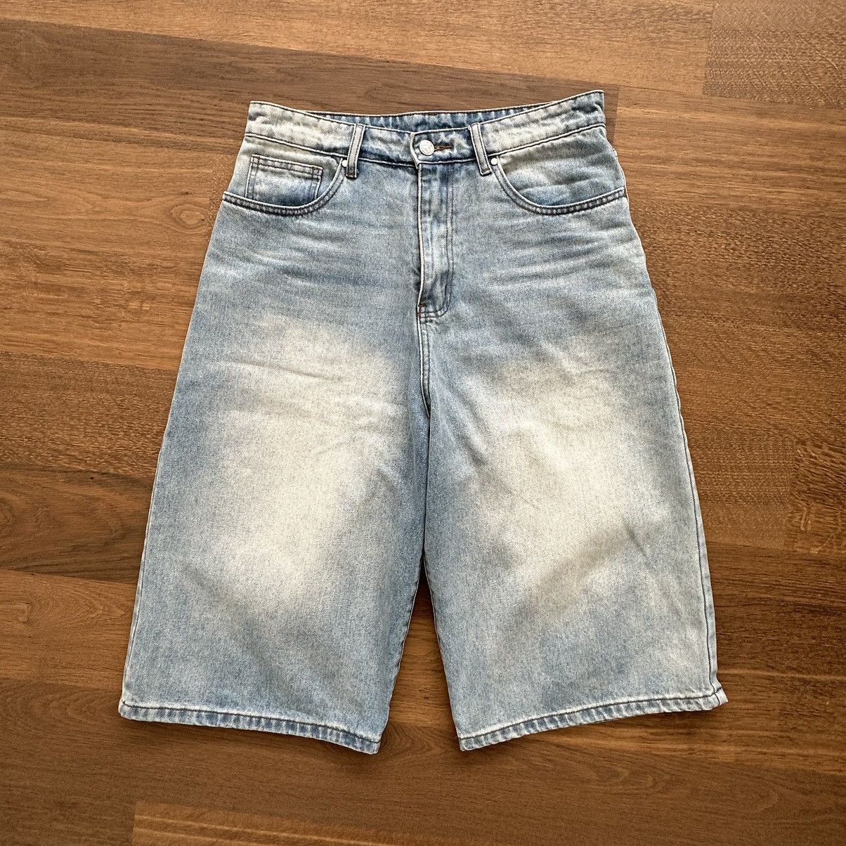BASKETCASE GALLERY BREACHER DENIM SHORTS