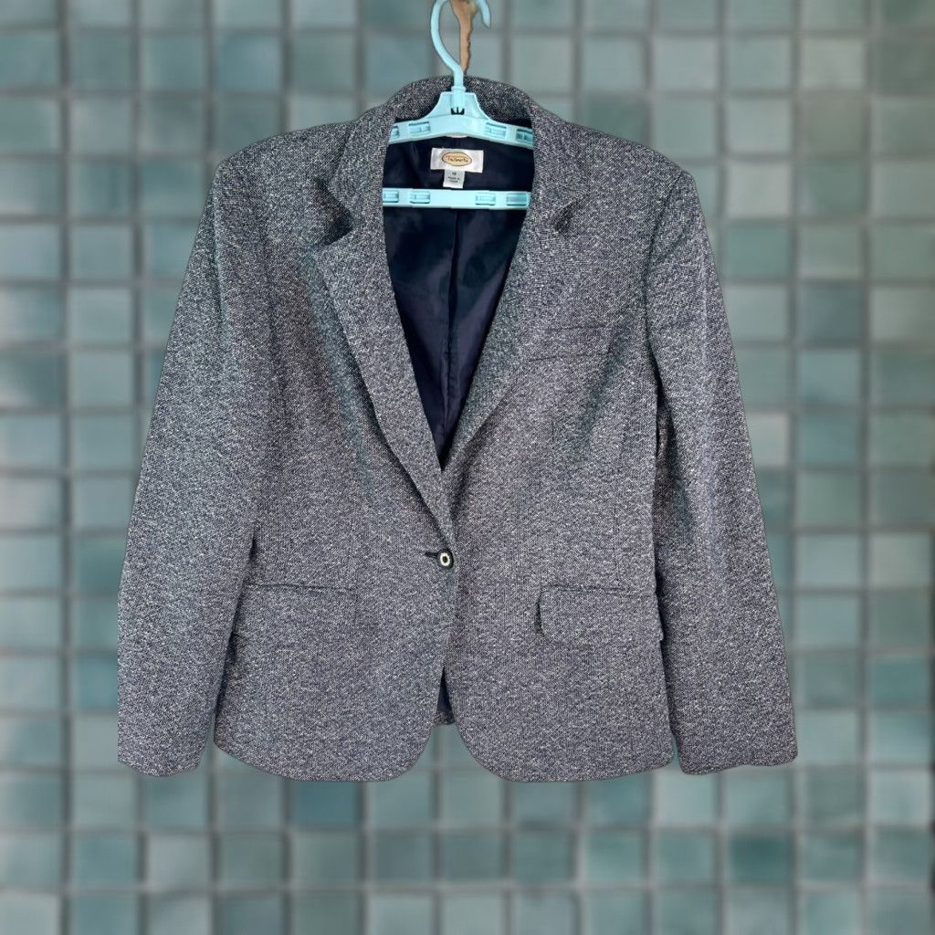 Talbots Talbots Gray One-Button Knotch Point Blazer Dress Jacket 12 Womens Suit Jacket Blazer 12 Gray Size XL / US 12-14 / IT 48-50 - 1 Thumbnail