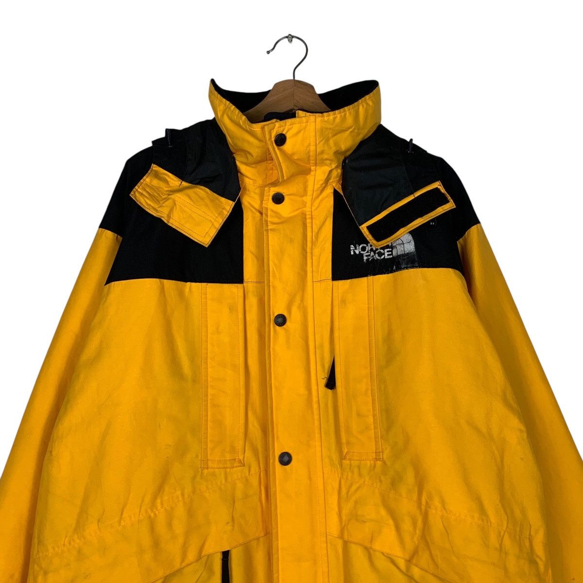 The North Face THE NORTH FACE Goretex Yellow Hooded Jacket #1420-C64 Size US L / EU 52-54 / 3 - 2 Thumbnail