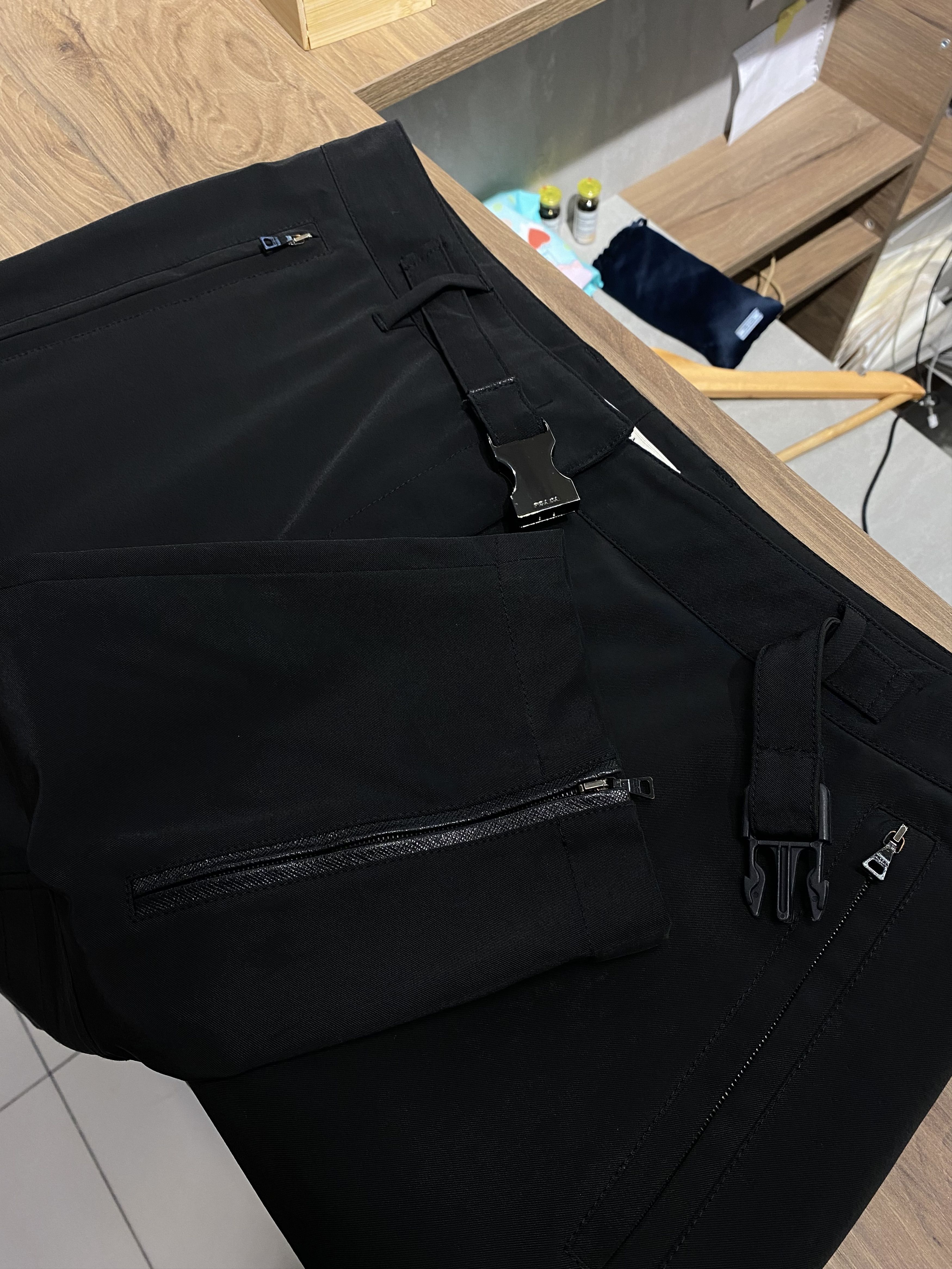 Prada Vintage Prada nylon zip belt biker women pants size 44 Size 30" / US 8 / IT 44 - 7 Thumbnail
