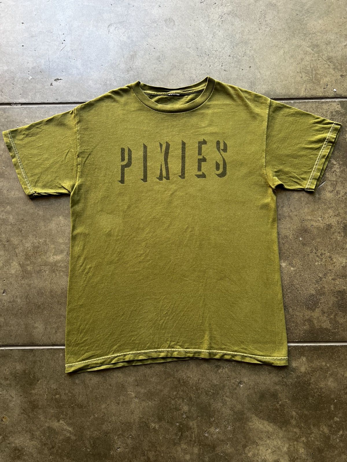 Vintage 2004 Pixies Sellout Band Vintage Tour Tee Shirt Nirvana Size US XL / EU 56 / 4 - 1 Thumbnail