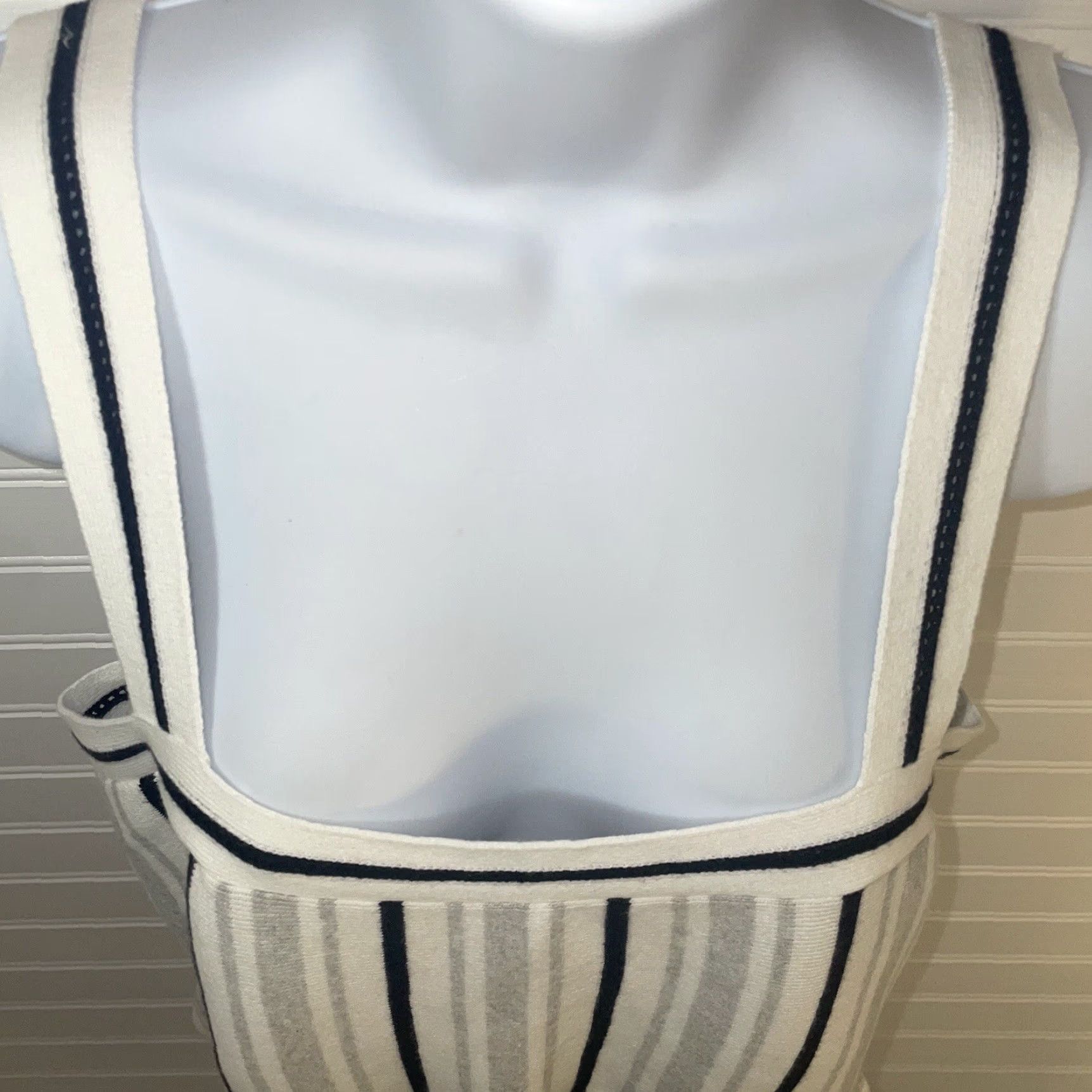 Banana Republic Banana Republic Top Tank Women Small Gray Navy Blue White Stripes Casual Knit Spaghetti Straps Sleeveless multicolor Regular Fit RN54023 Size S / US 4 / IT 40 - 6 Thumbnail