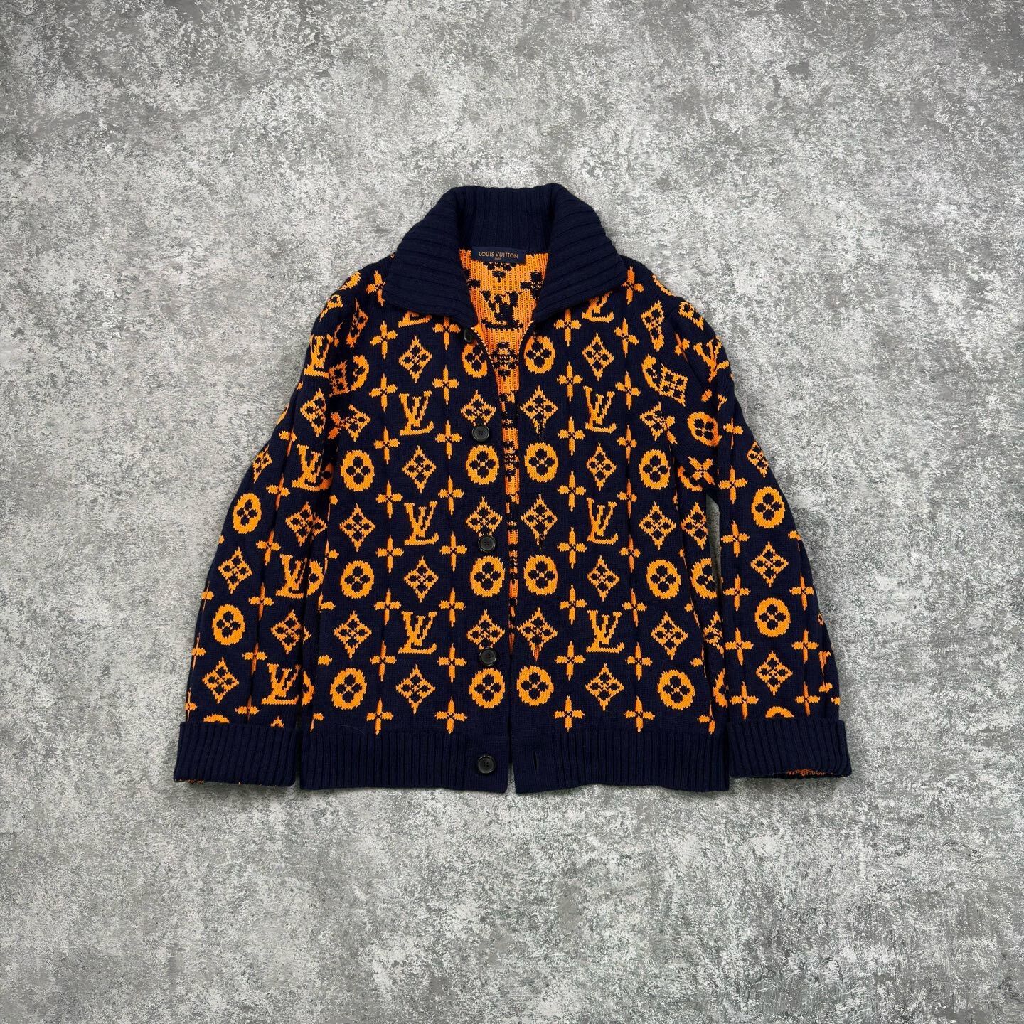 Louis Vuitton Louis Vuitton Blue Sweater xl Men Size US XL / EU 56 / 4 - 1 Thumbnail
