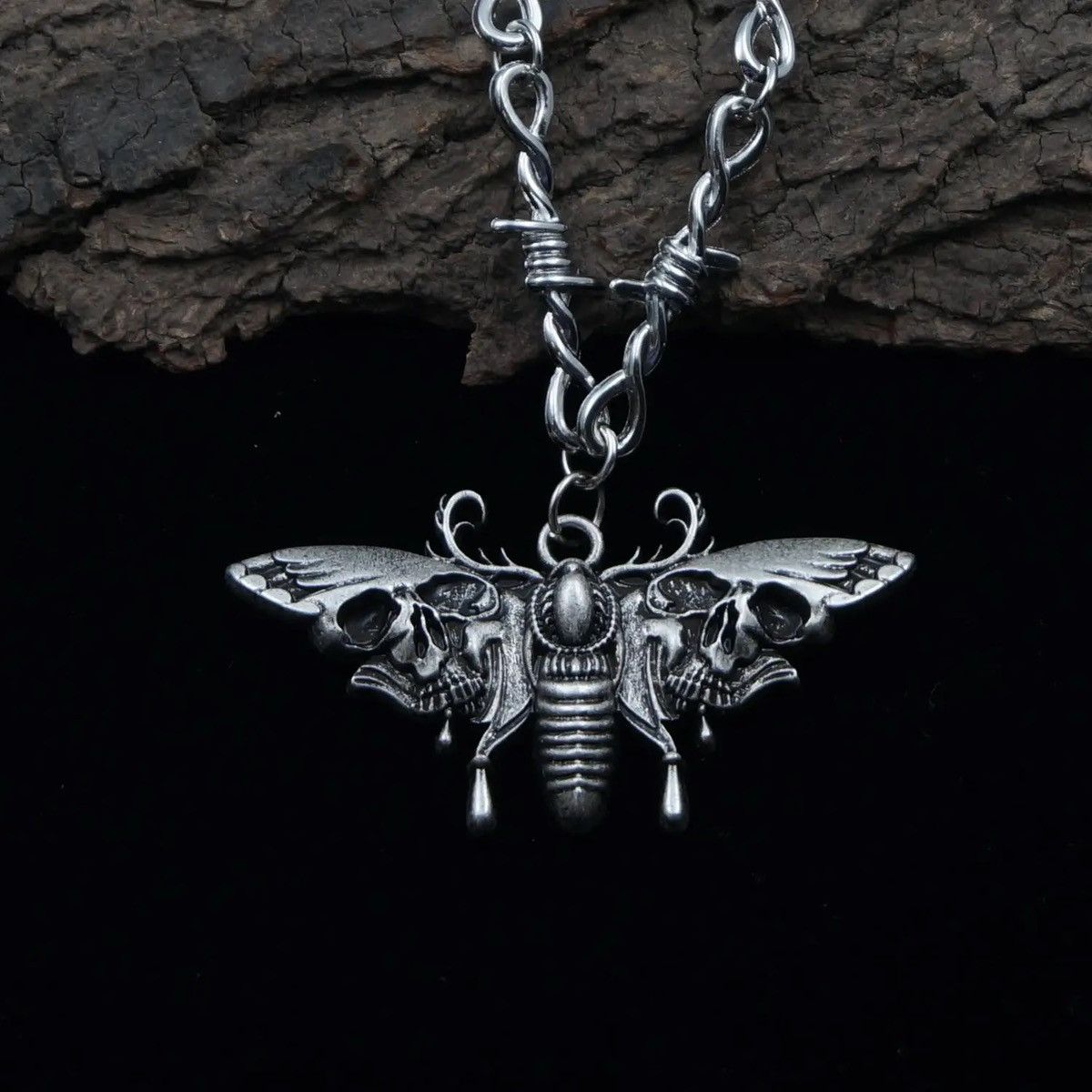 Vintage Retro Goth Butterflies Necklace Size ONE SIZE - 3 Thumbnail