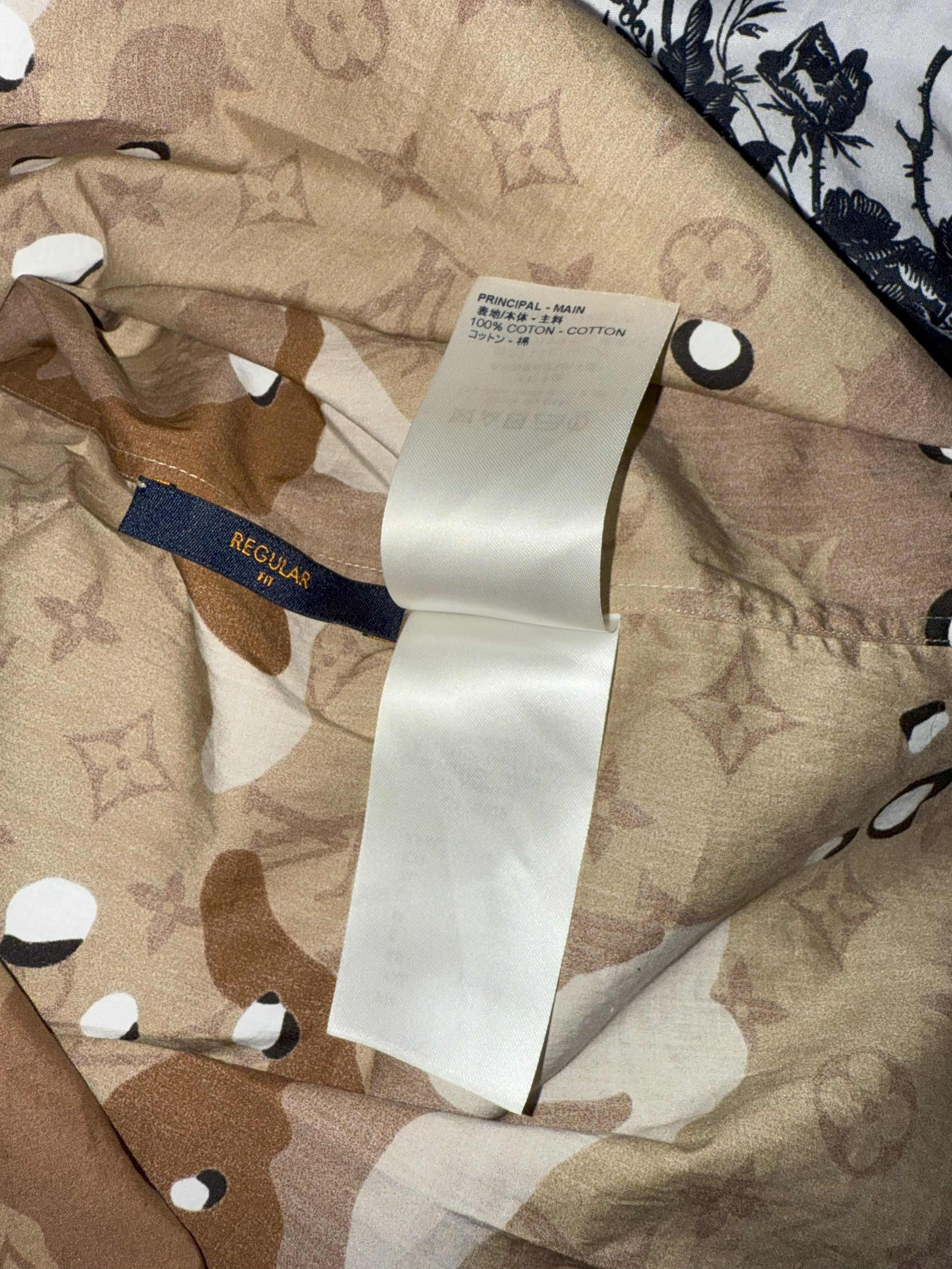 Louis Vuitton Louis Vuttion Camo Long Sleeve (M) Size US M / EU 48-50 / 2 - 5 Thumbnail