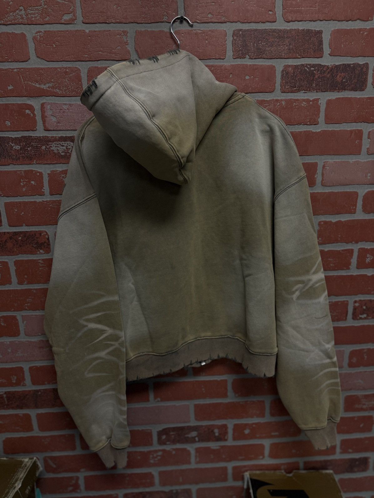 Vale Vale Hoodie Zip Up Size XL Tan Brand New Size US XL / EU 56 / 4 - 11 Thumbnail