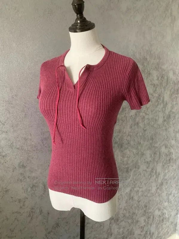 Burberry Burberry Short Sleeve Cotton Blend T-Shirt. Size M / US 6-8 / IT 42-44 - 1 Thumbnail