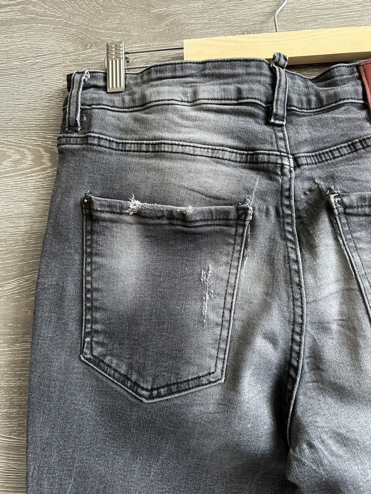 Dsquared2 DSQUARED2 Grey Distressed Denim Pants Men’s size 54 Size US 32 / EU 48 - 10 Thumbnail