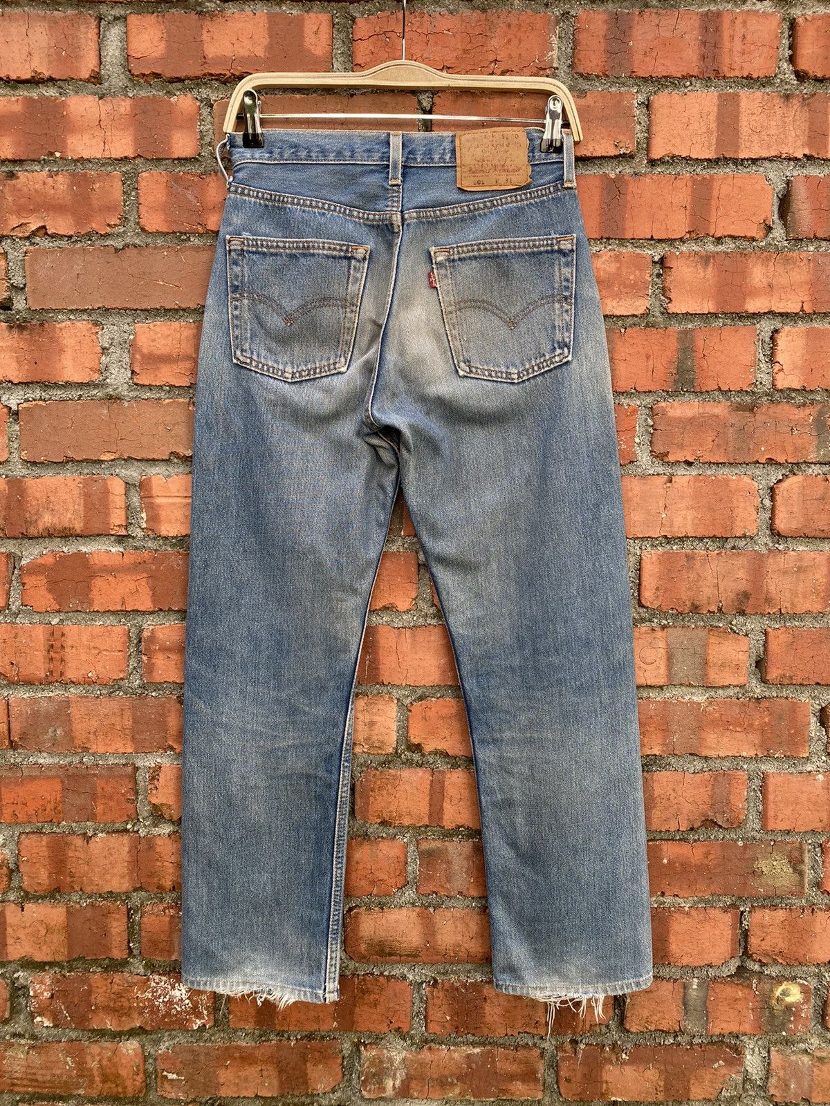 Levi's × Levi's Vintage Clothing × Vintage size 28x27 vintage levi's 501 made in USA distressed Size US 28 / EU 44 - 2 Thumbnail
