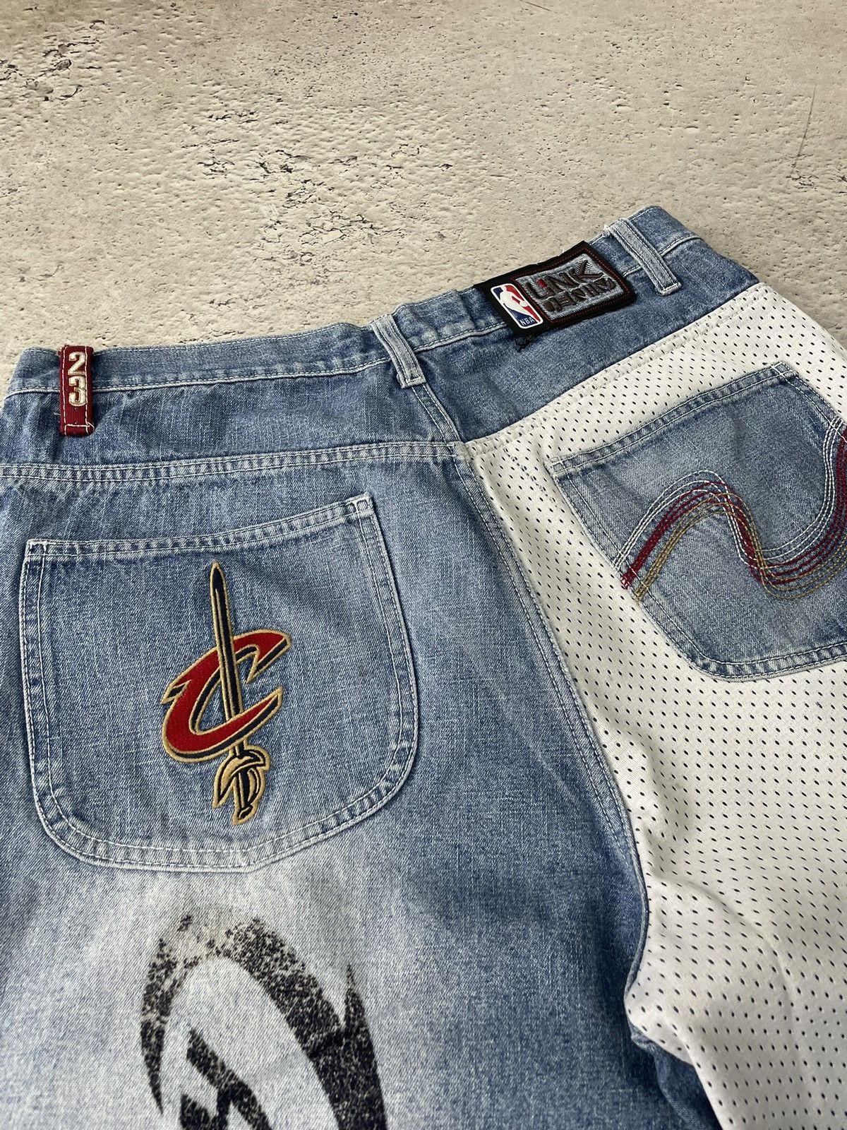NBA Rare denim distressed NBA JAMES y2k shorts Size US 34 / EU 50 - 10 Thumbnail