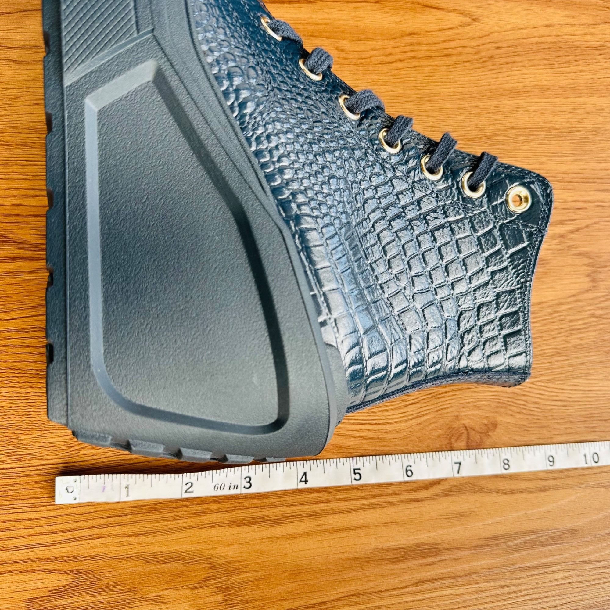 Converse ⭐Chuck 70 De Luxe Wedge Platform Leather Sneakers 6.5 Womens Size US 6.5 / IT 36.5 - 6 Thumbnail