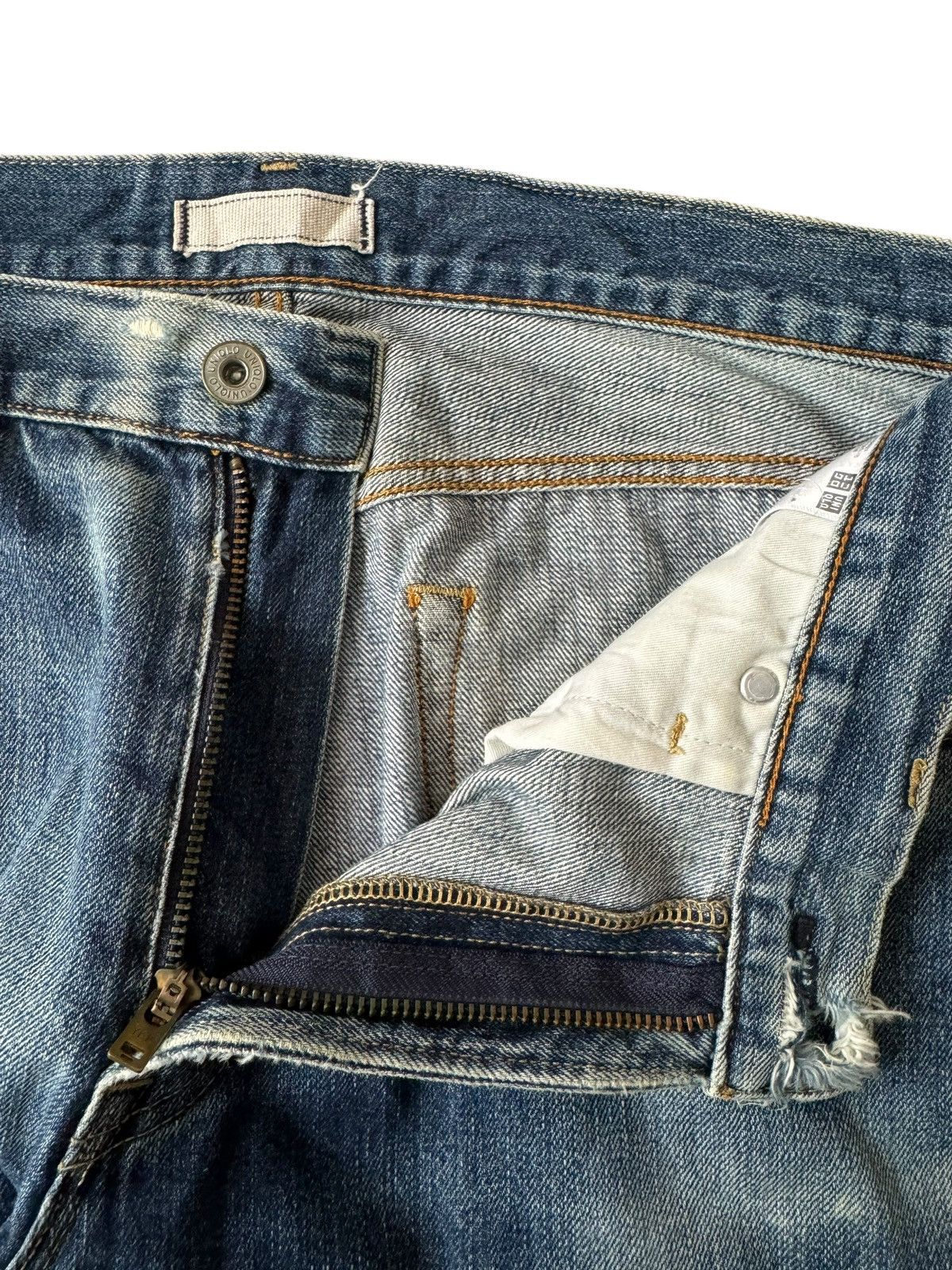 Uniqlo VINTAGE UNIQLO SELVEDGE DISTRESSED JEANS Size US 36 / EU 52 - 8 Thumbnail