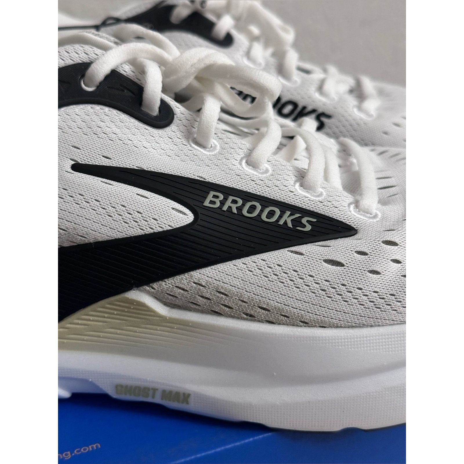 Brooks Brooks Men Ghost Max 3 Running Shoes Size 11.5 Bright White Size US 11.5 / EU 44-45 - 11 Thumbnail