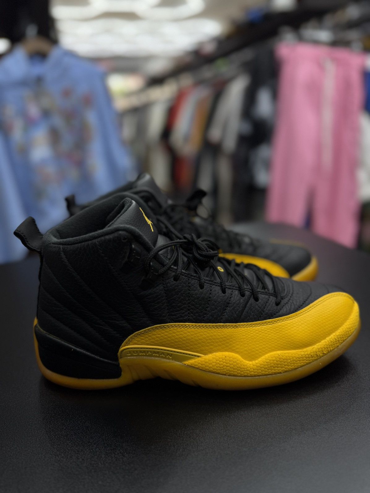 Jordan Brand × Nike Jordan 12 University Gold Size 10 Pre Owned 🧼 Size US 10 / EU 43 - 1 Thumbnail
