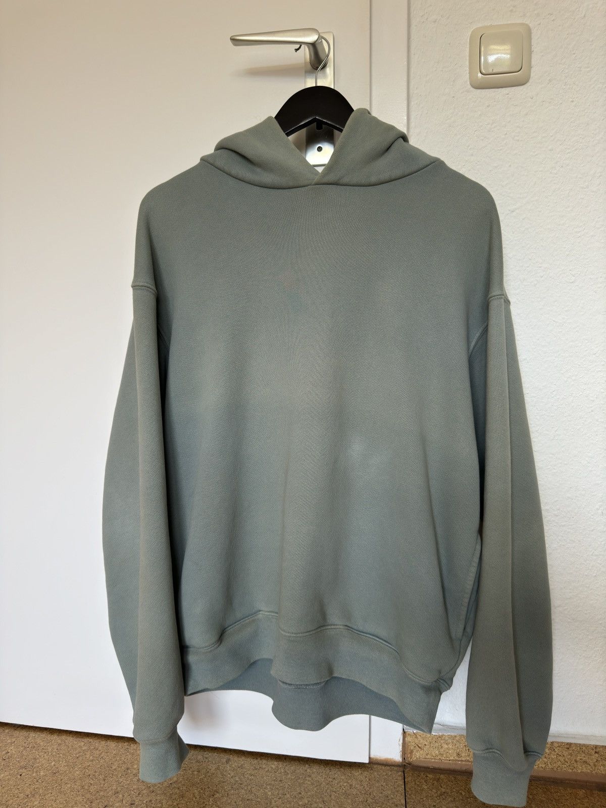 Yeezy season 6 glacier hoodie sales
