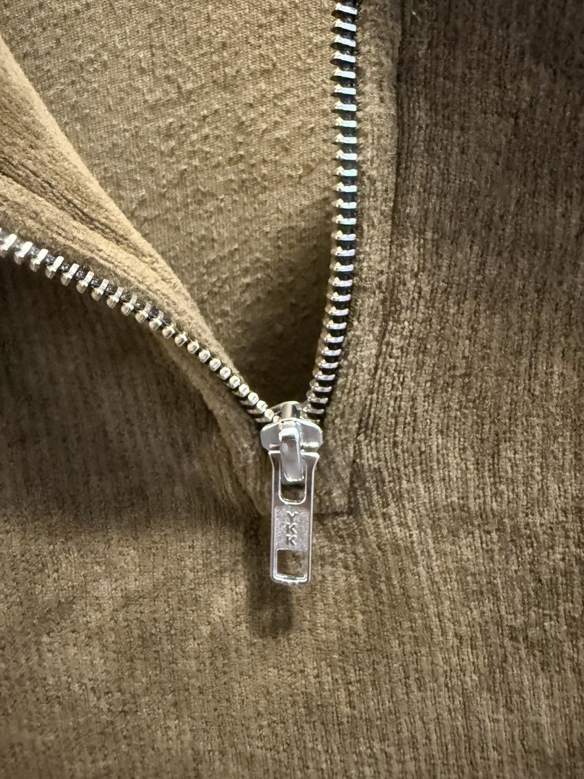 Helmut Lang Corduroy Quarter-Zip Sweater Size US S / EU 44-46 / 1 - 11 Thumbnail