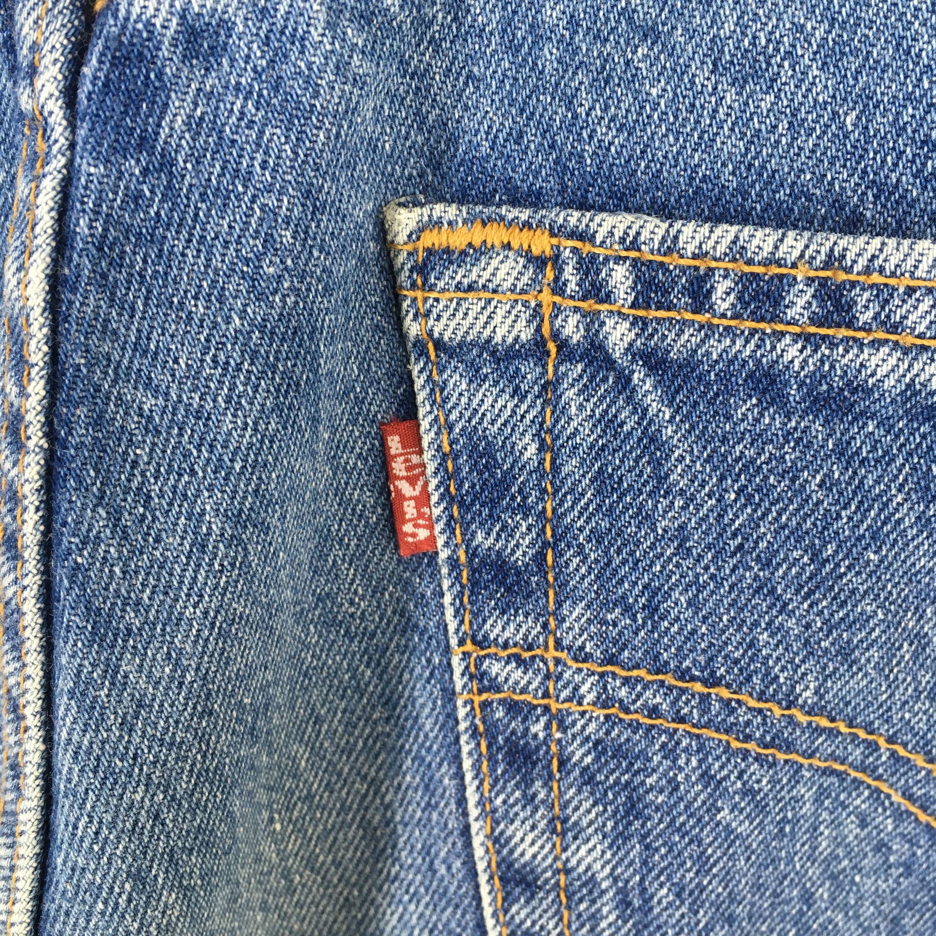 Levi's Size 28x30 Vintage 90s Levi's 501 Distressed Blue Jeans S374 Size US 28 / EU 44 - 12 Thumbnail