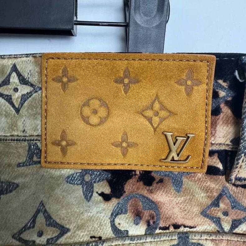 Louis Vuitton Louis Vuitton SS24 Fire Cloud Full Print Jeans 2501-Nextarr Size US 32 / EU 48 - 4 Thumbnail