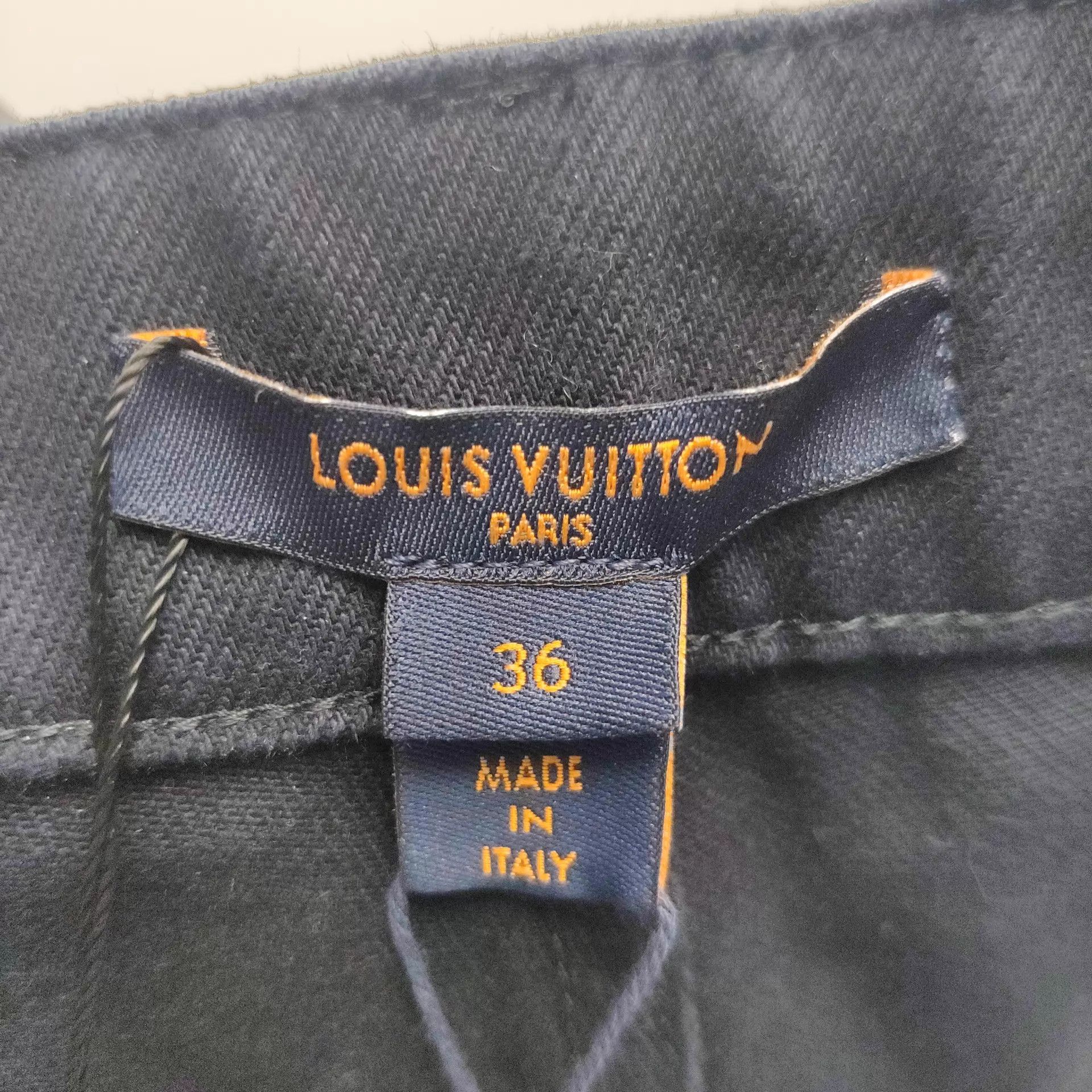 Louis Vuitton Louis Vuitton pants Size 26" / US 2 / IT 38 - 2 Thumbnail