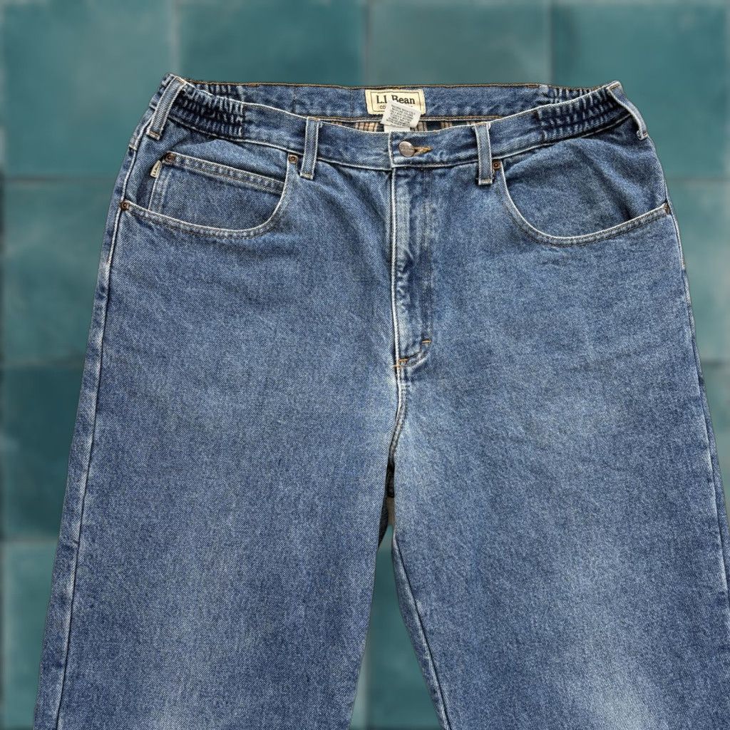 Vintage L.L. Bean Jeans Mens 36x30 Comfort Waist Straight Denim Blue 5-Pocket Pockets Regular Inseam 30 Size US 36 / EU 52 - 1 Thumbnail