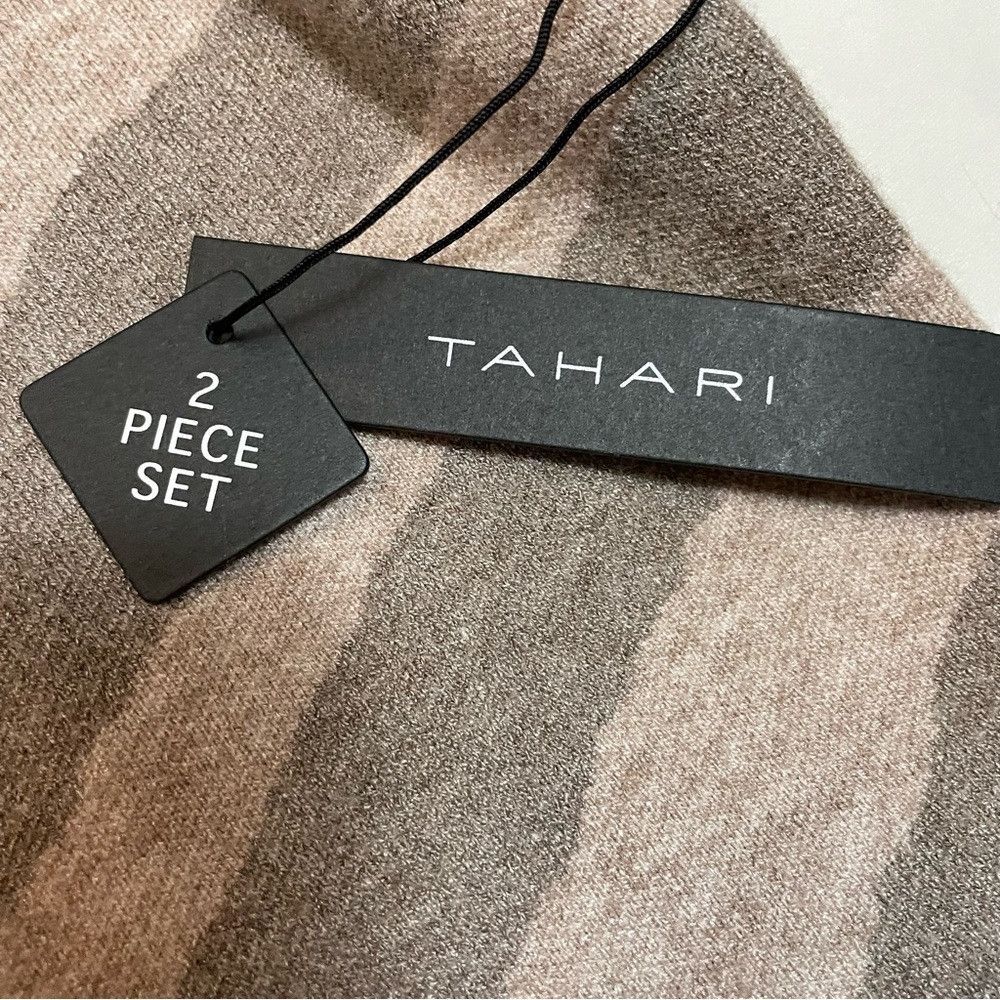 Elie Tahari NWT New Tahari 2 PC Set Top Animal Print Cardigan Size 1X Size XL / US 12-14 / IT 48-50 - 7 Thumbnail