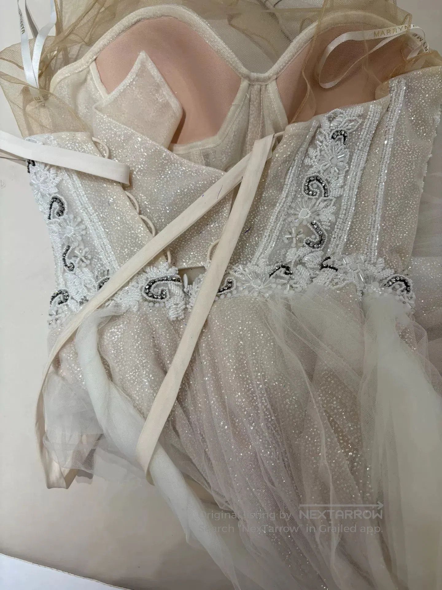 Japanese Brand Elegant Wedding Dress with Tulle Skirt. Size M / US 6-8 / IT 42-44 - 4 Thumbnail