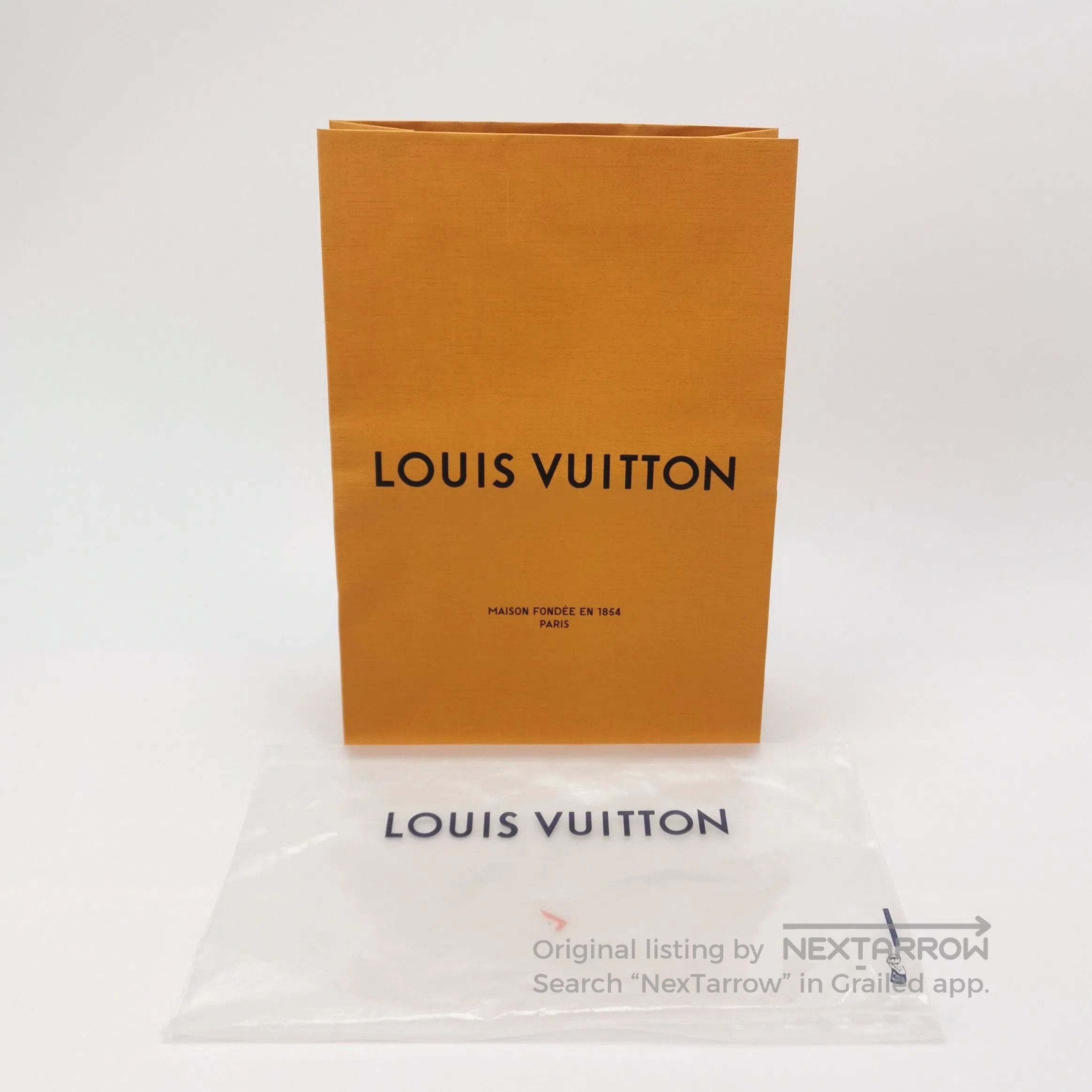 Louis Vuitton Louis Vuitton M Cotton Single-Breasted Spread Collar Shirt. Size US M / EU 48-50 / 2 - 1 Thumbnail