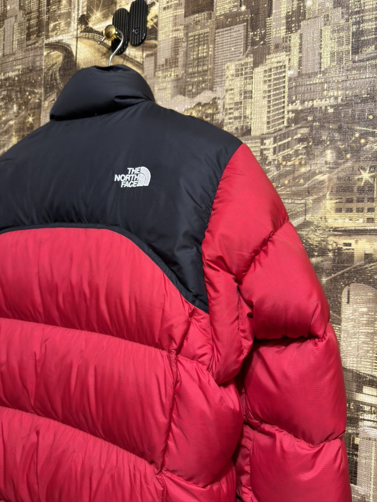 The North Face The North Face 1996 Retro Nuptse Jacket Antarctica Puffer Size M / US 6-8 / IT 42-44 - 12 Thumbnail