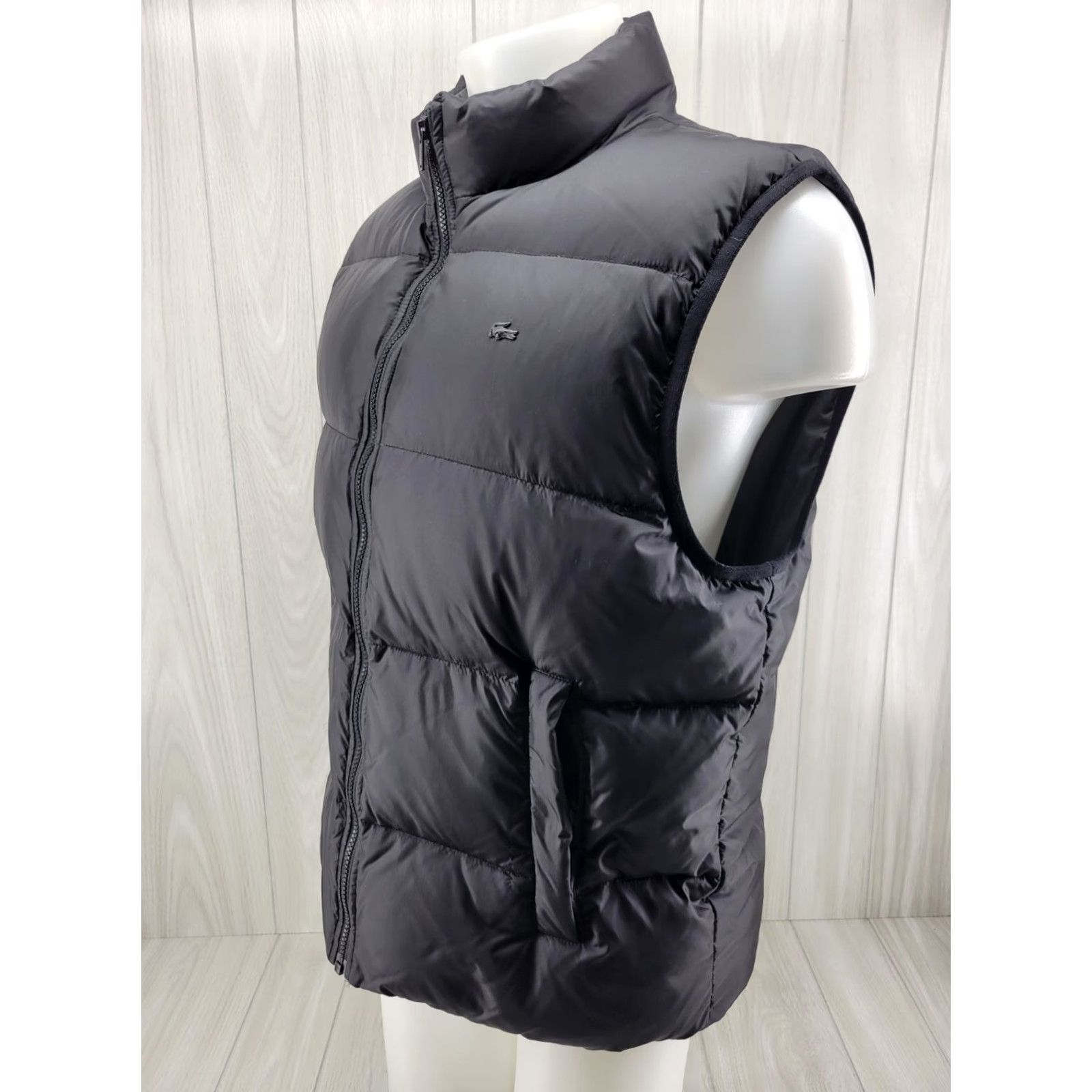 Lacoste LACOSTE Puffer Vest Women's Black 54/6 Outdoor Apparel Vest Sleeveless Contemporary Warmth 54/6 Womens Size XXL / US 16-18 / IT 52-54 - 2 Thumbnail